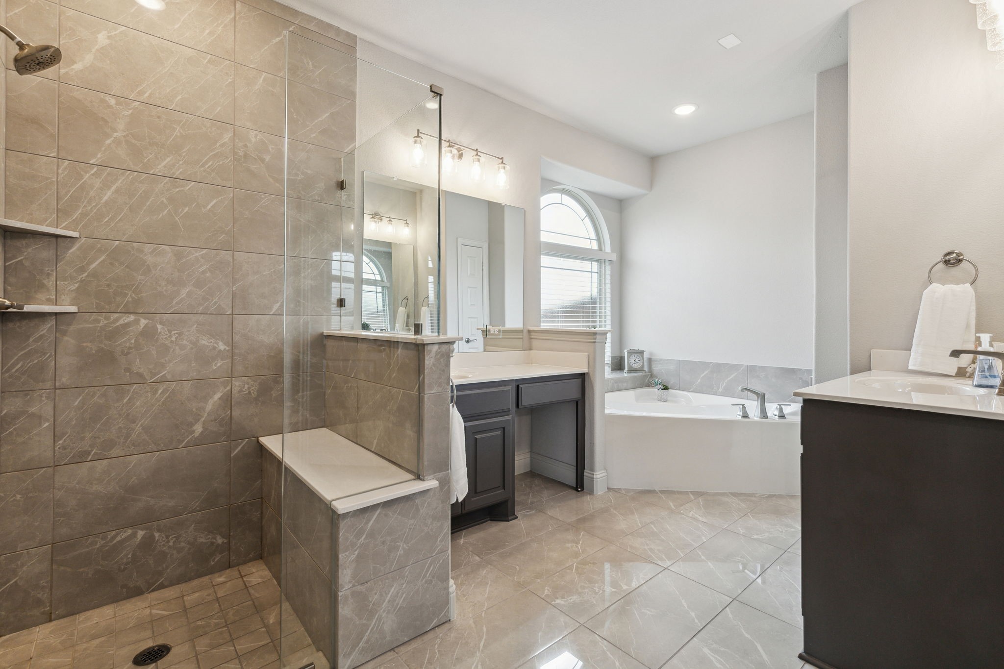 205 Hardwood Trail