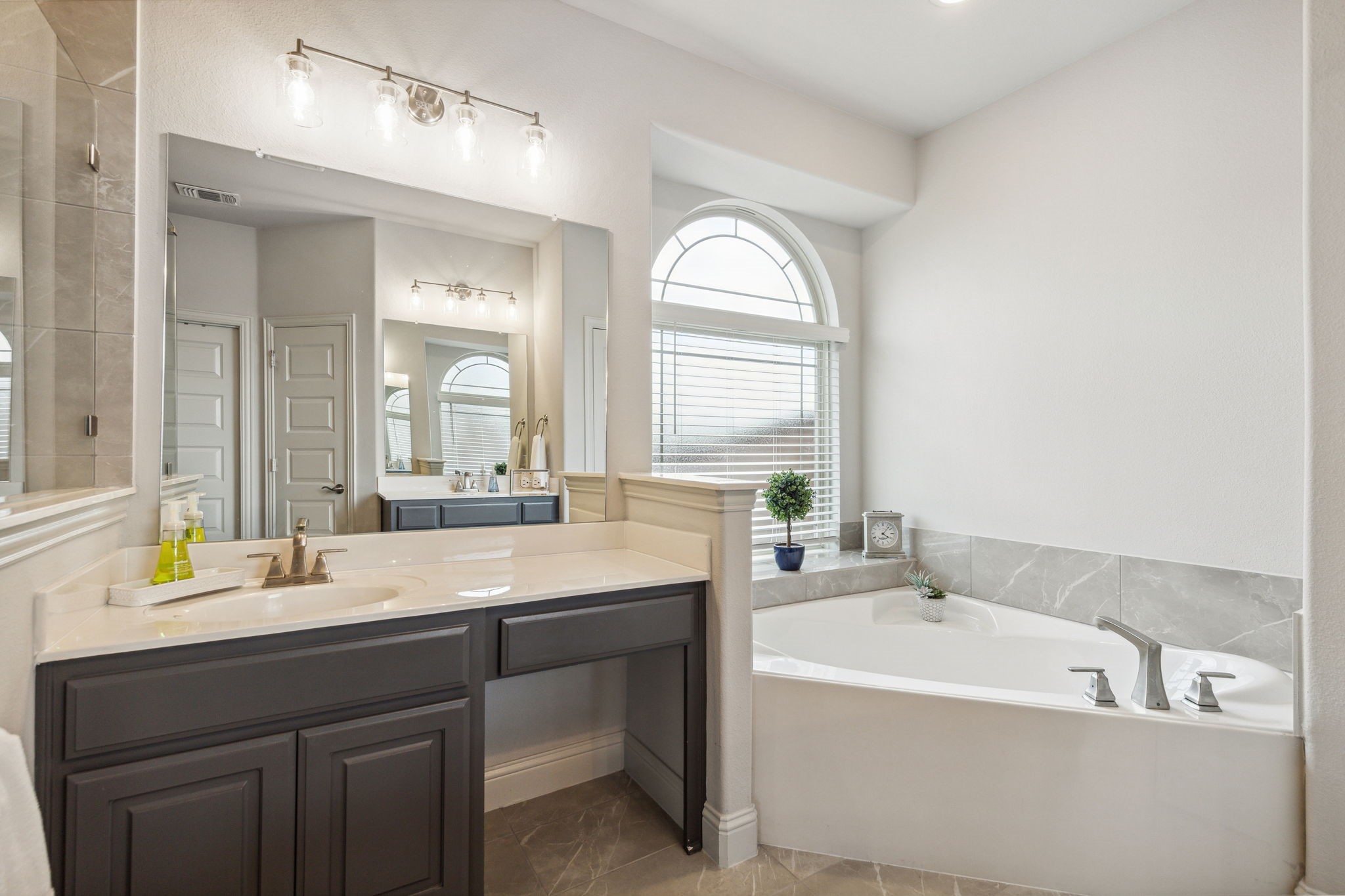 205 Hardwood Trail