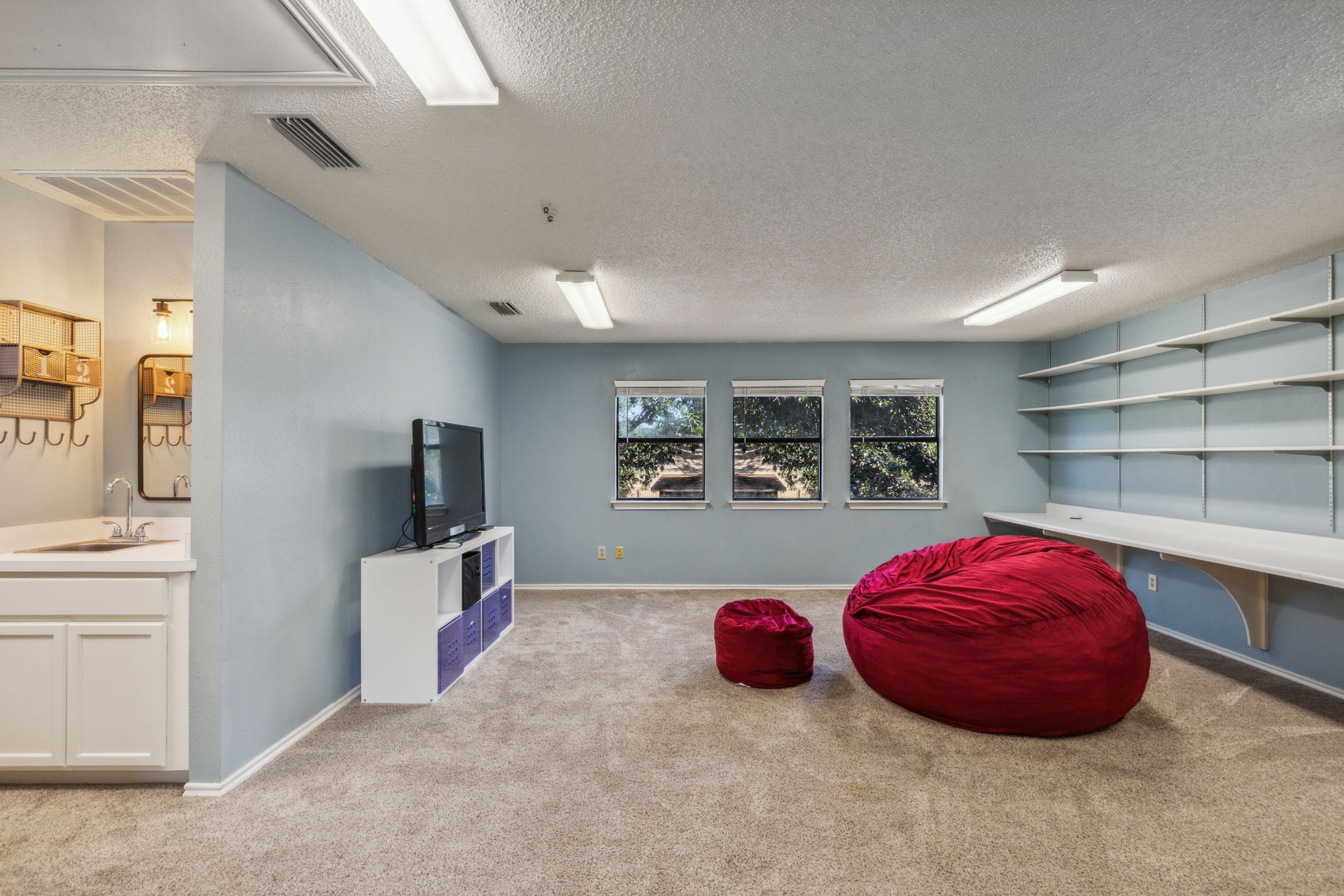1613 Aurora Drive