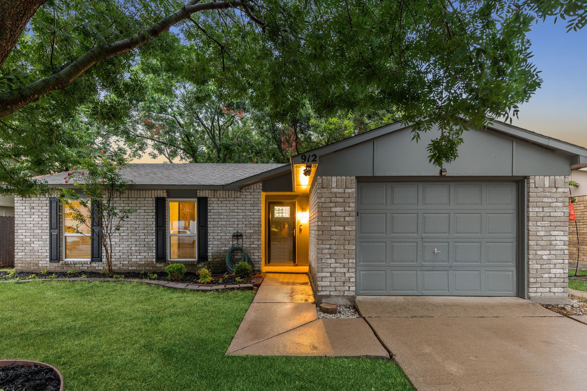 912 Sunny Slope Drive