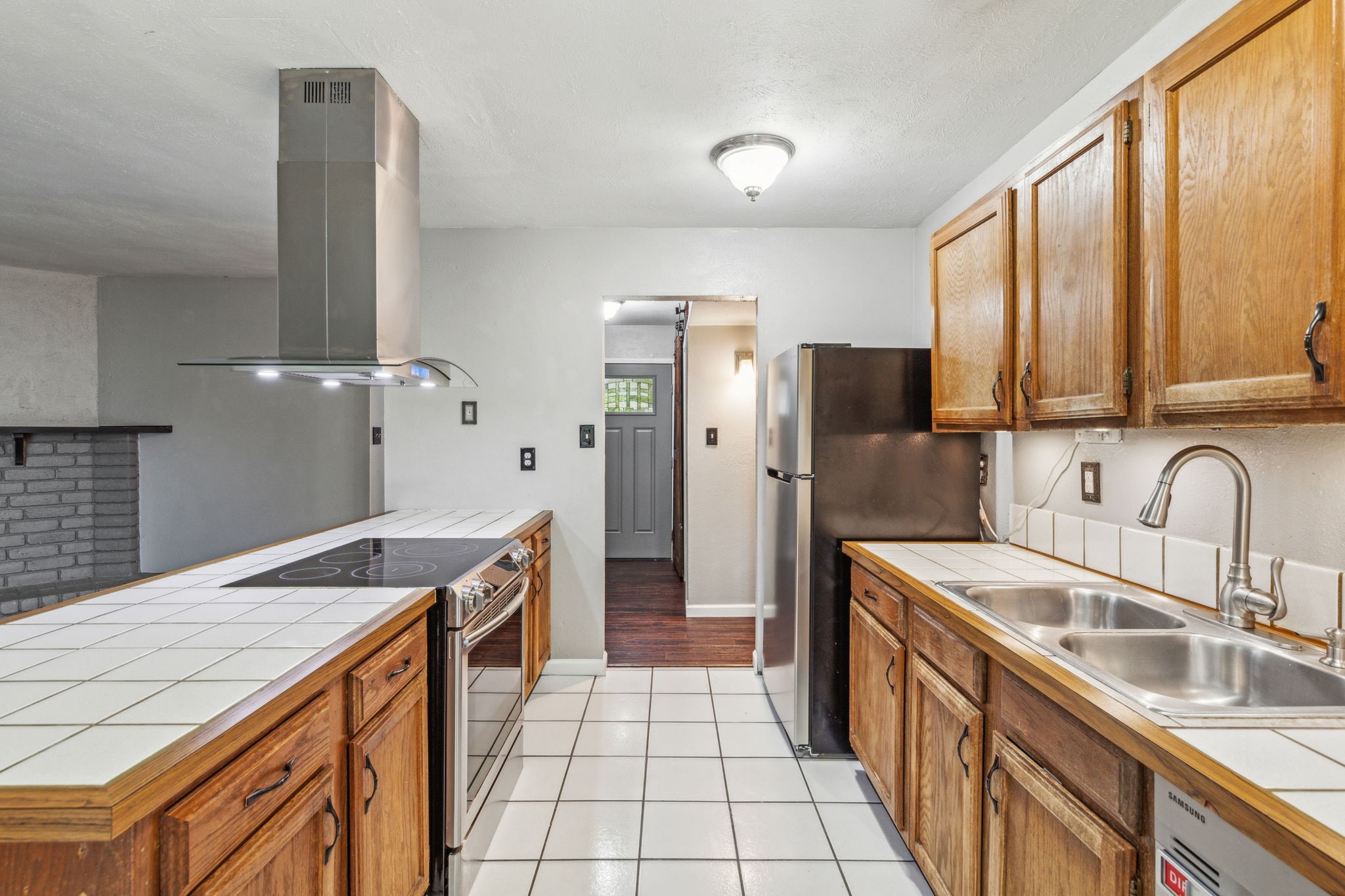 912 Sunny Slope Drive
