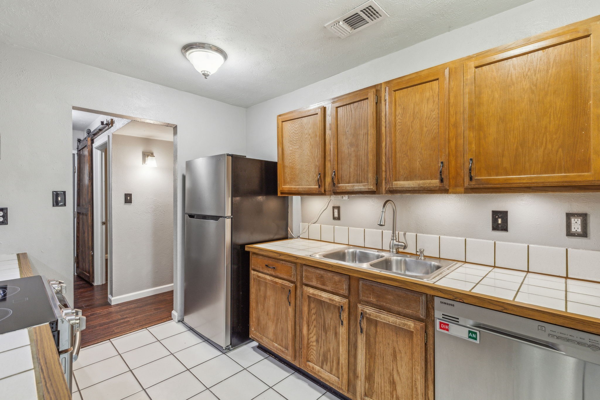 912 Sunny Slope Drive