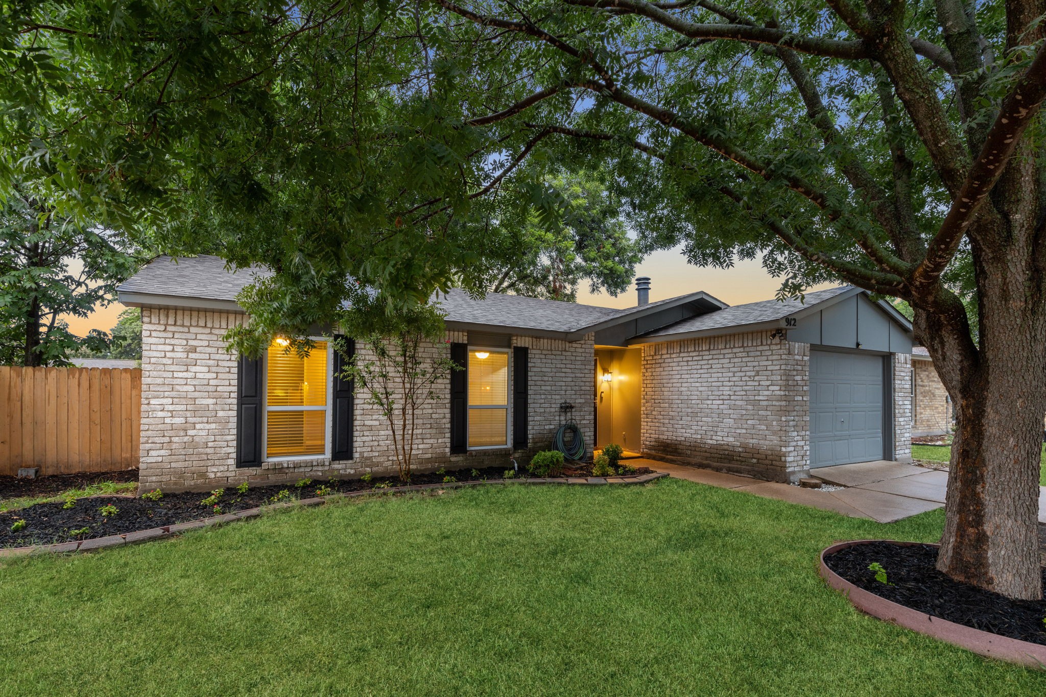 912 Sunny Slope Drive
