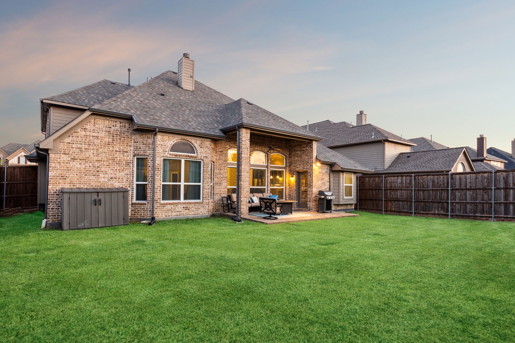 2537 Lakebend Drive