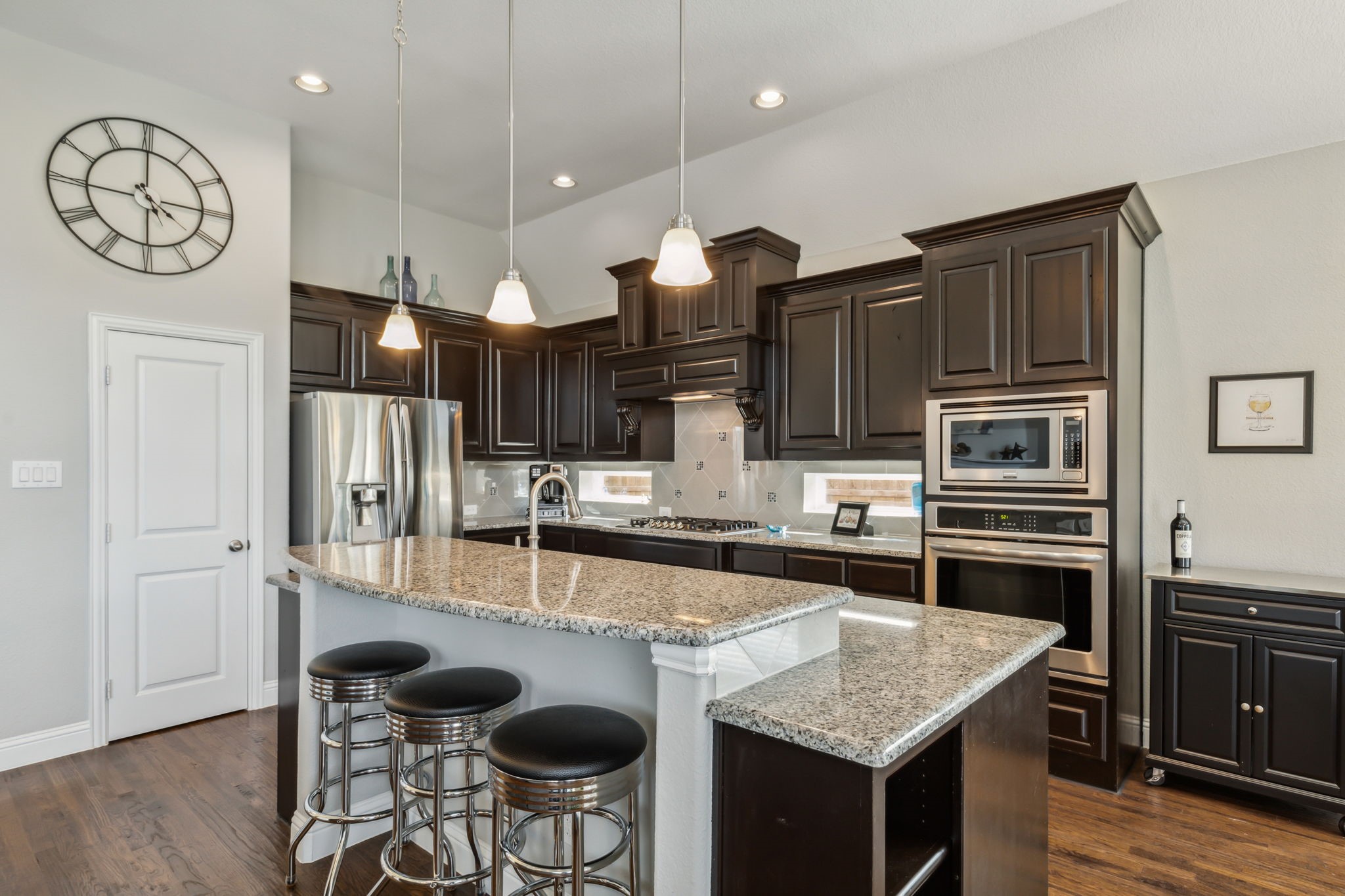 2537 Lakebend Drive