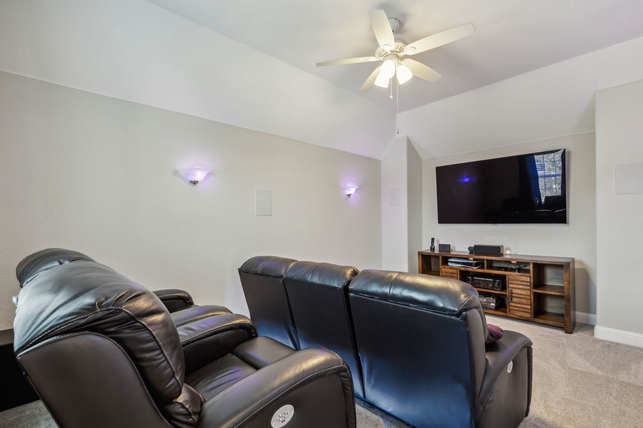 2537 Lakebend Drive