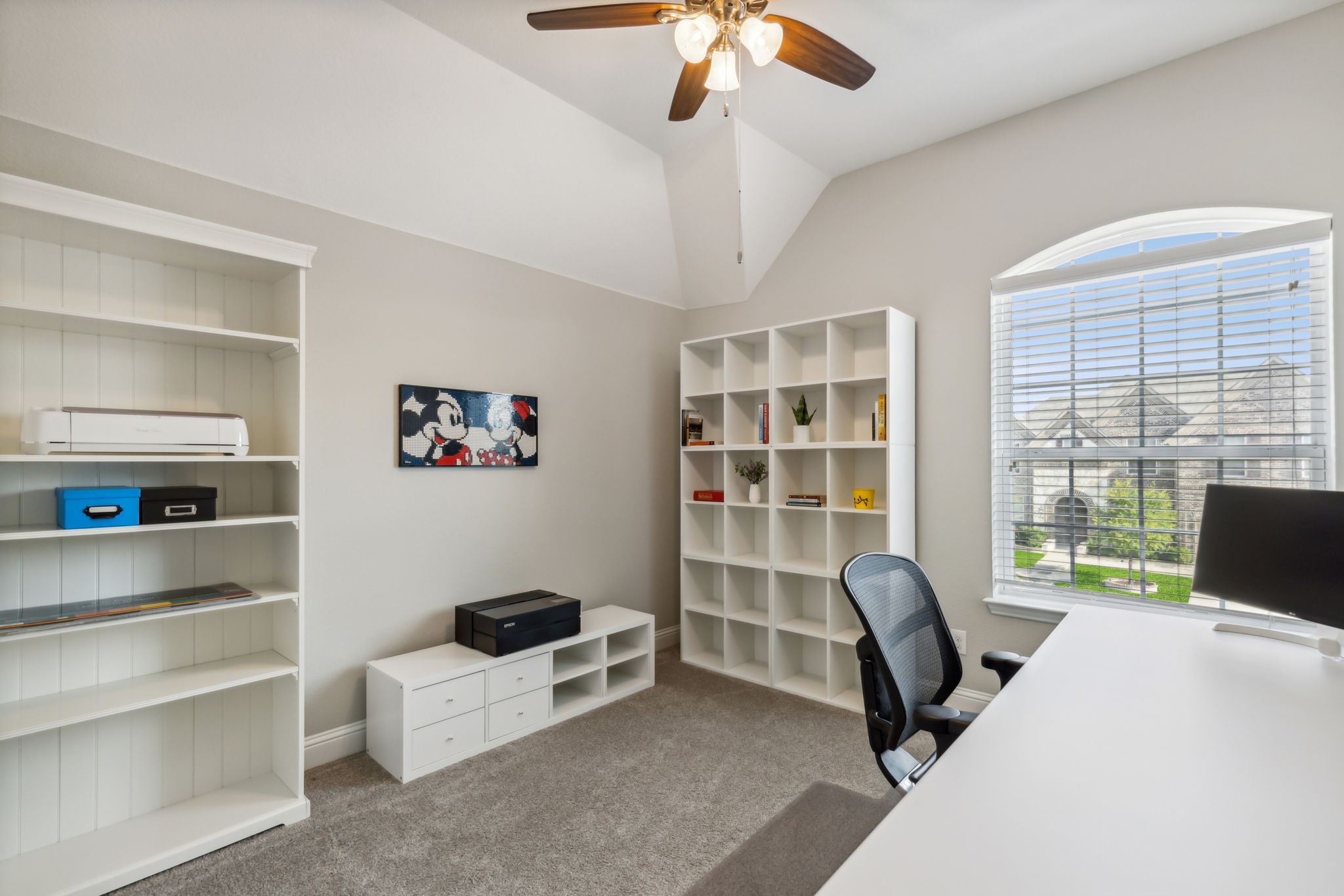 2537 Lakebend Drive