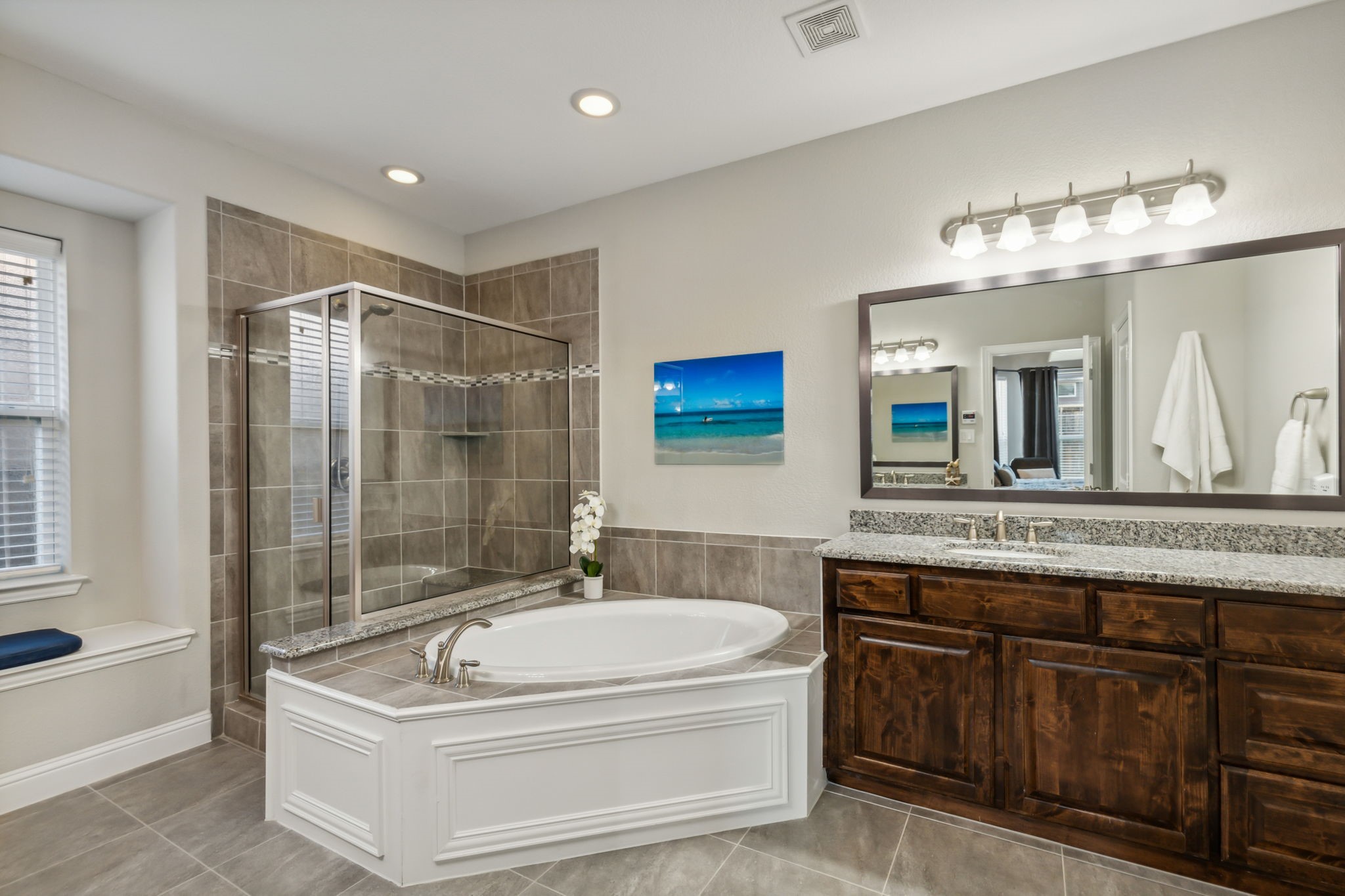 2537 Lakebend Drive