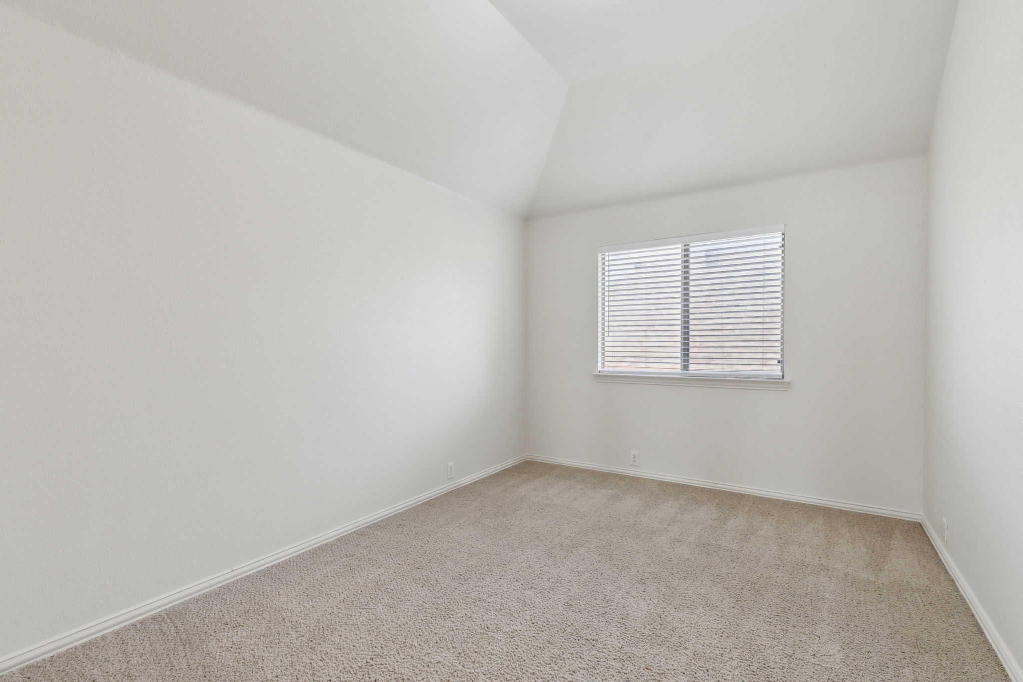 2429 Chesterwood Drive