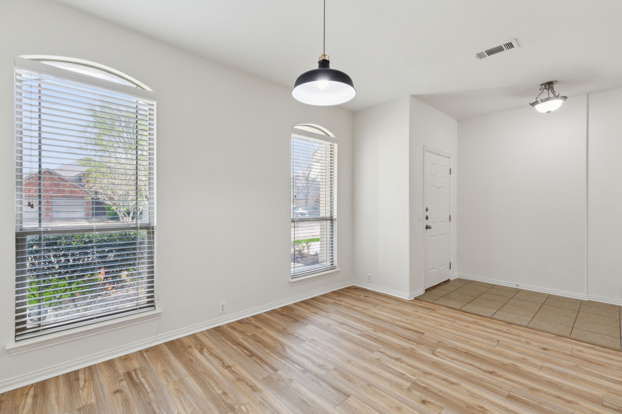2429 Chesterwood Drive