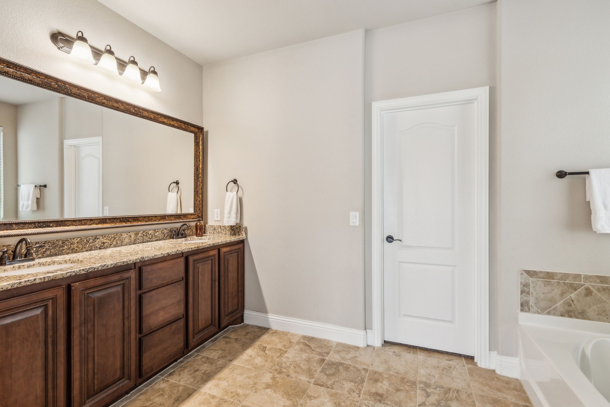 4407 Cherry Cove