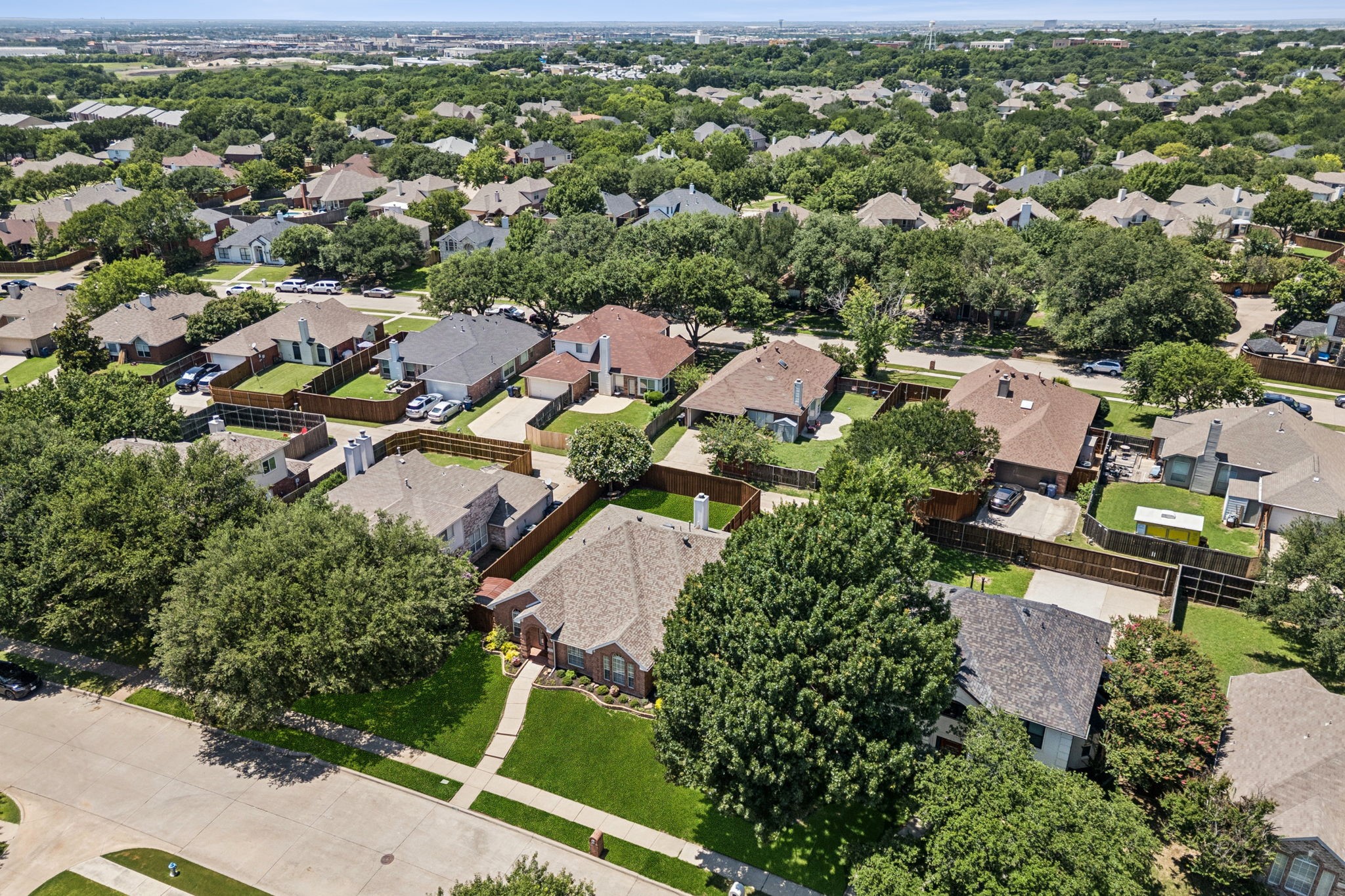 7716 Glenoaks Drive