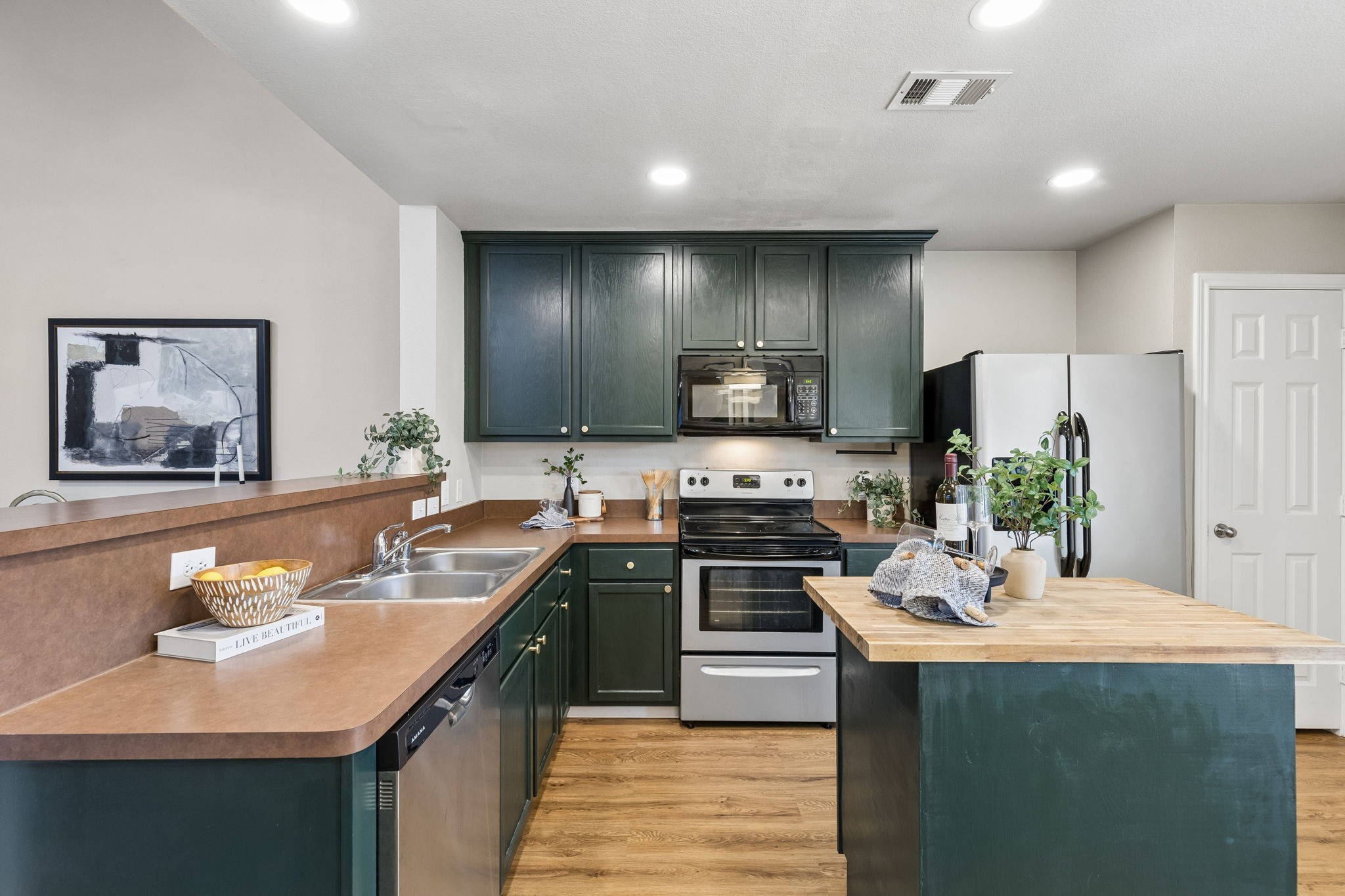 9028 Wild Rose Lane