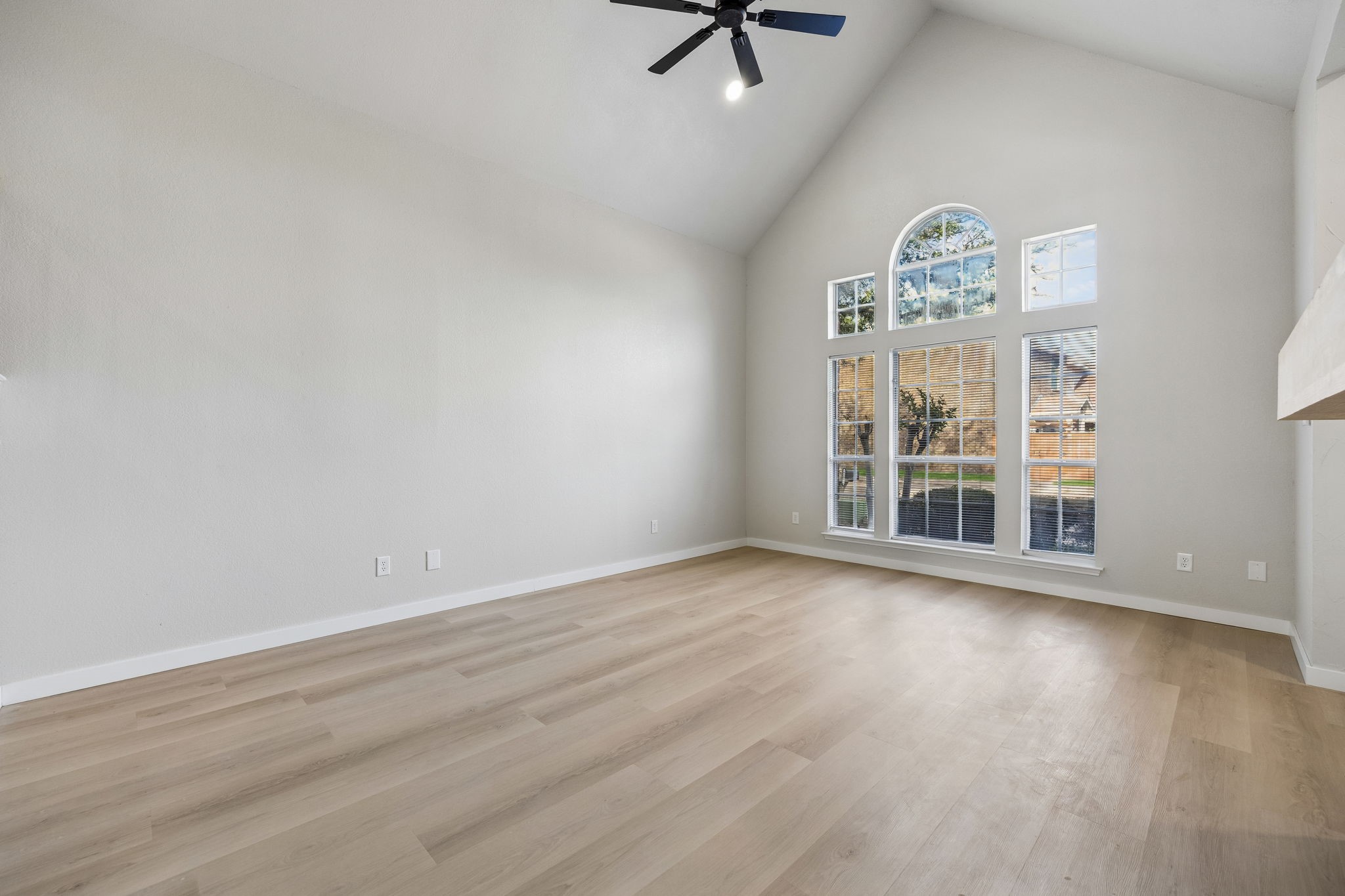 6207 Gray Wolf Trail