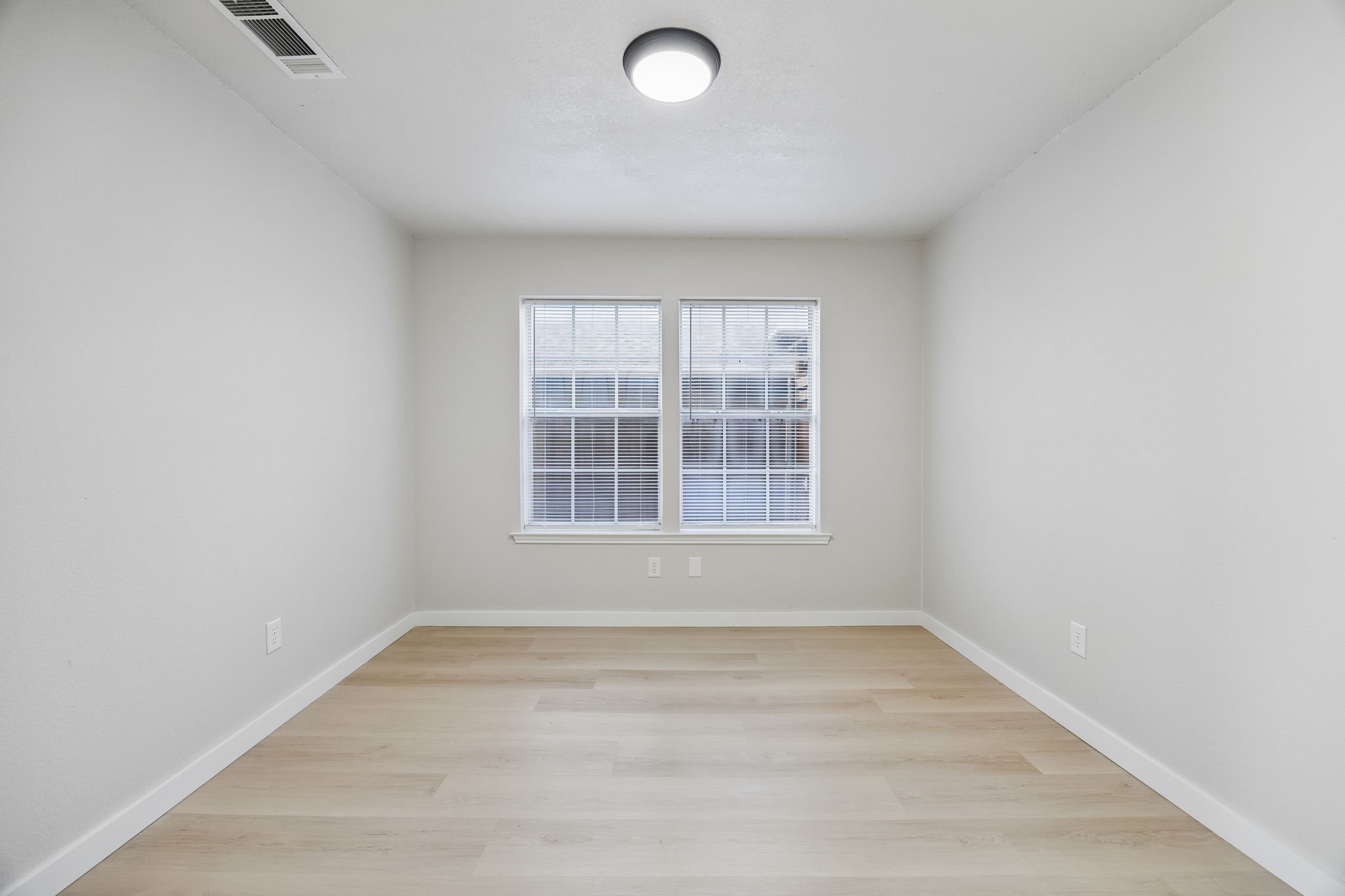 6207 Gray Wolf Trail