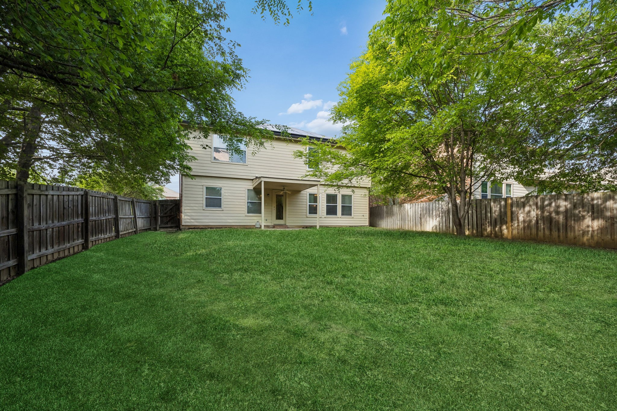 916 Starling Lane