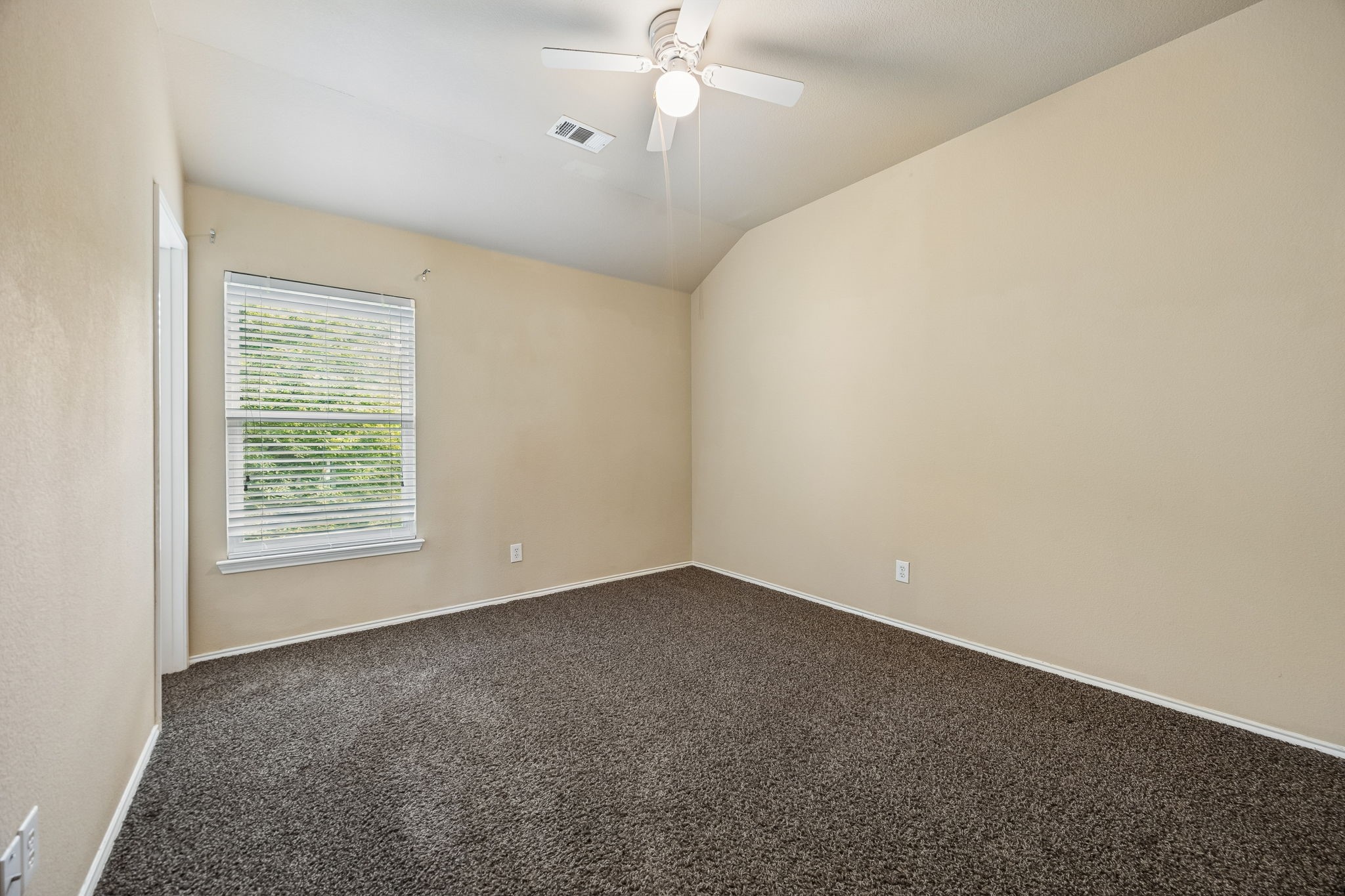 916 Starling Lane