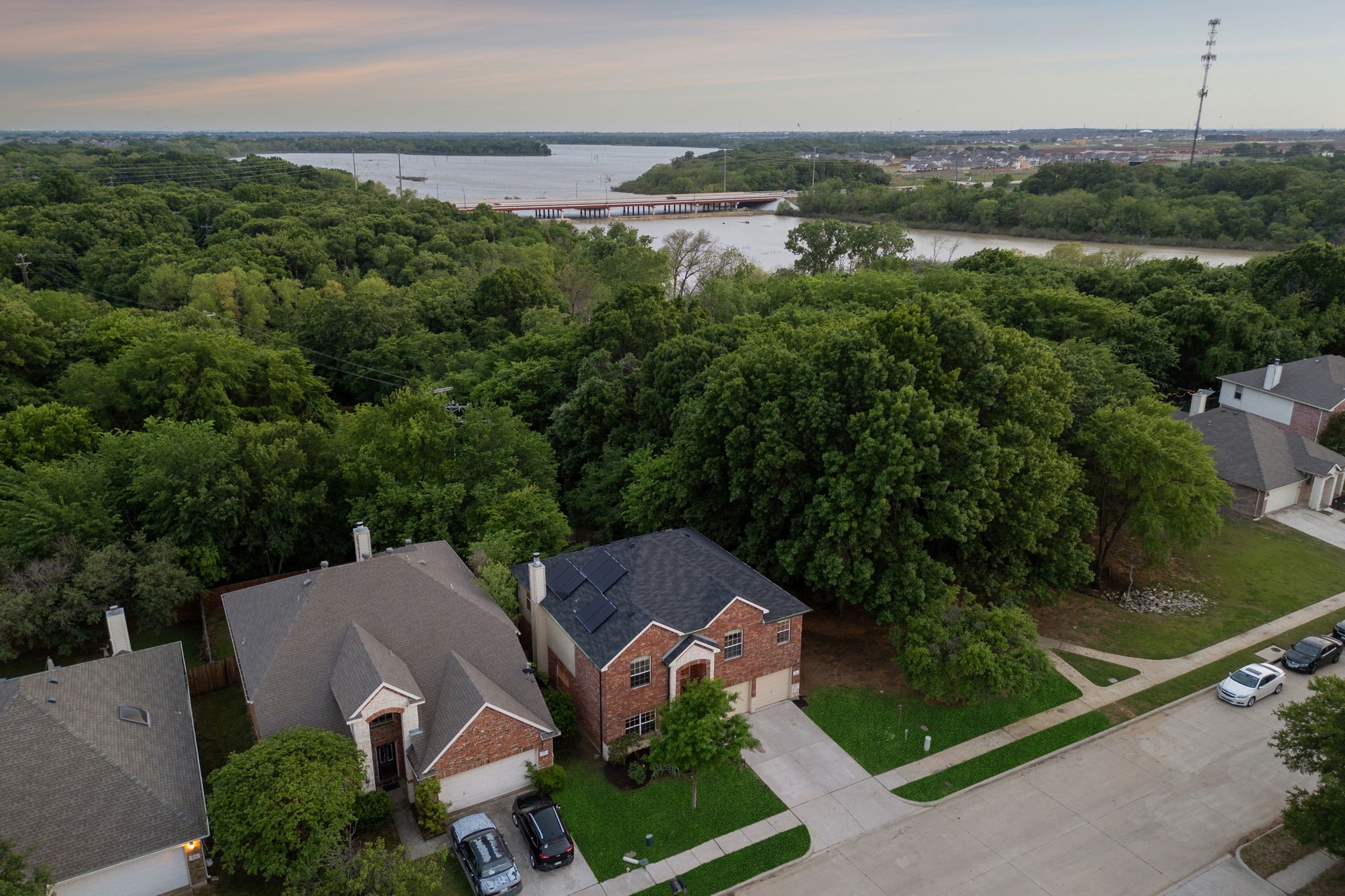 916 Starling Lane