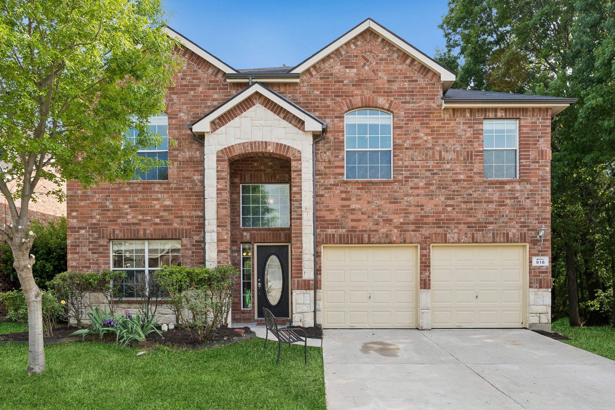 916 Starling Lane