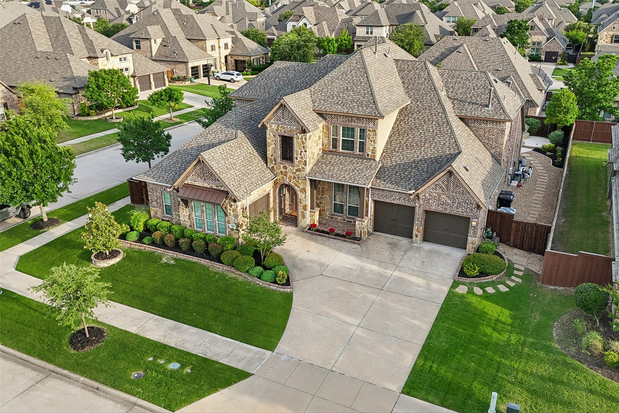 4989 Texoma Drive