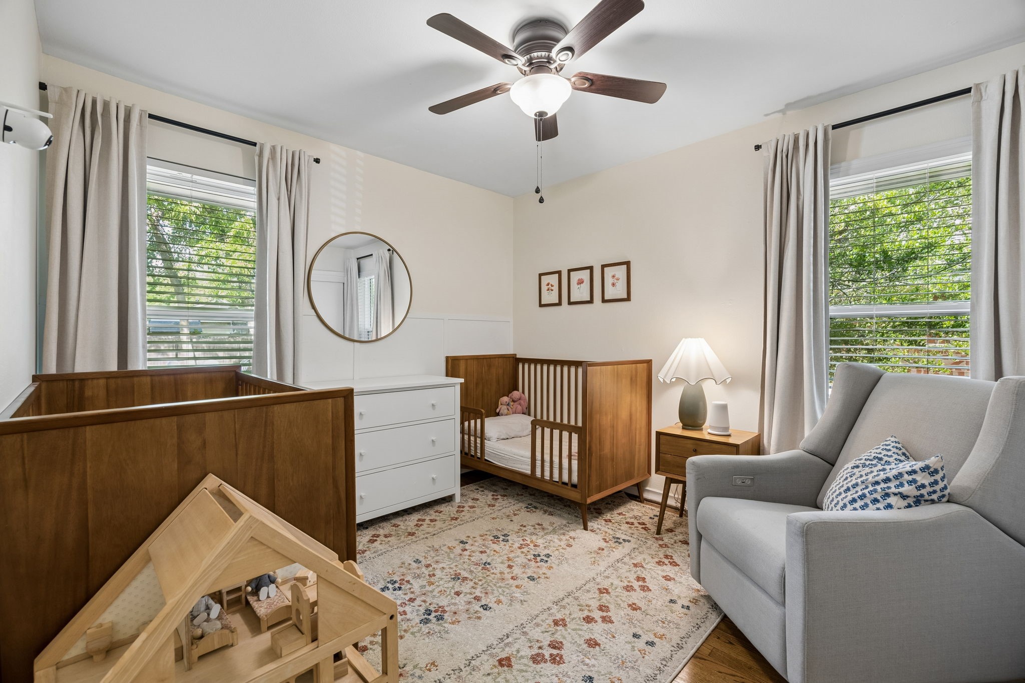 9124 Leaside Drive