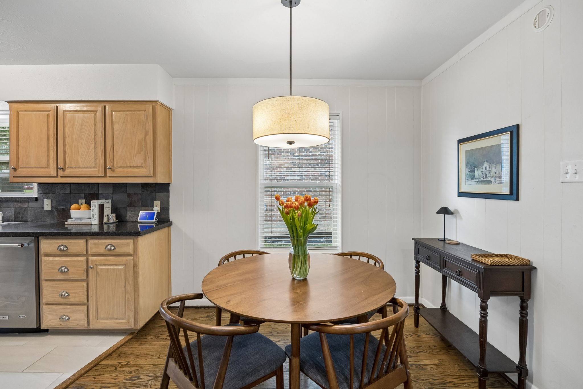 9124 Leaside Drive