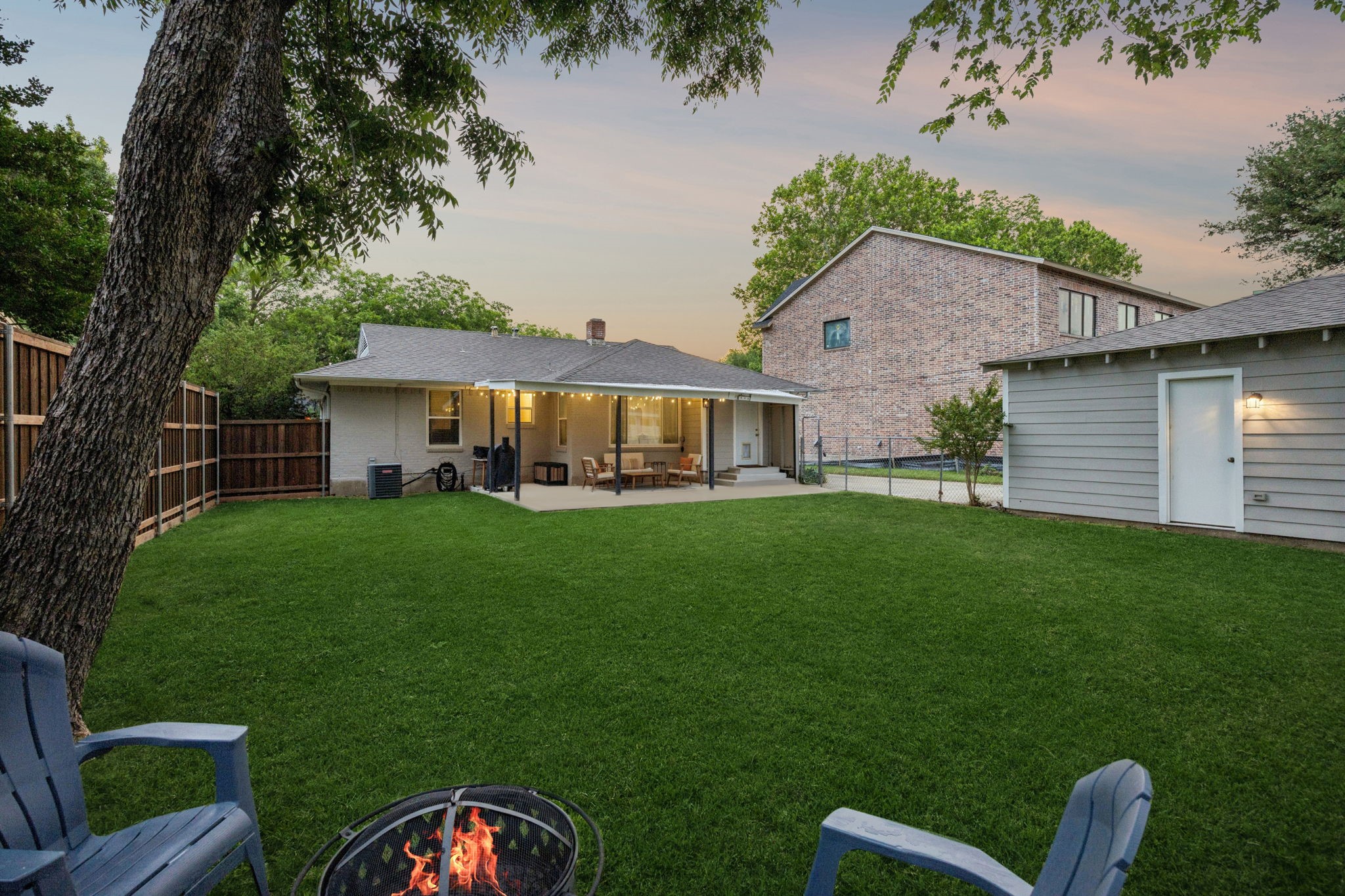 9124 Leaside Drive