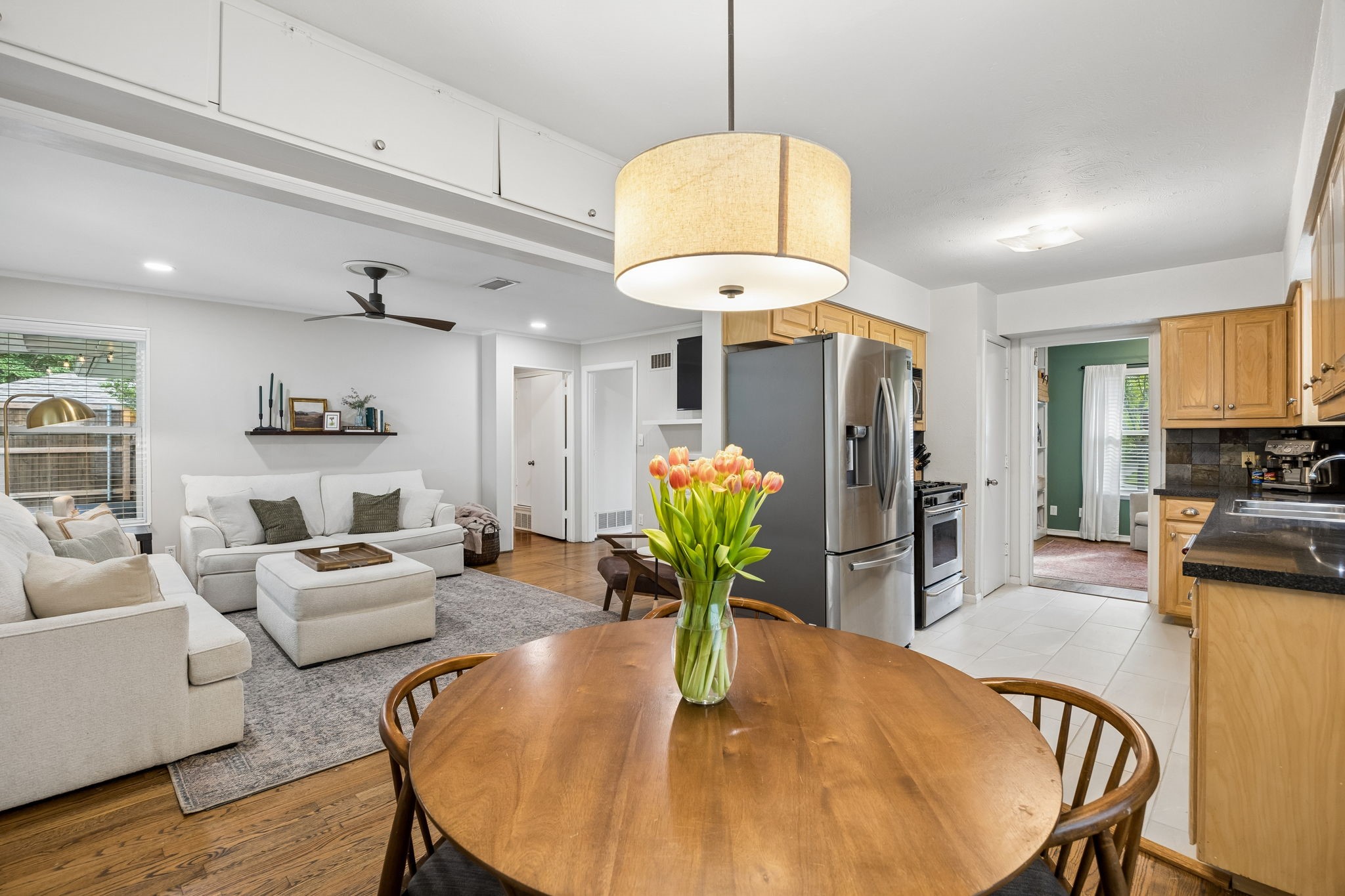 9124 Leaside Drive