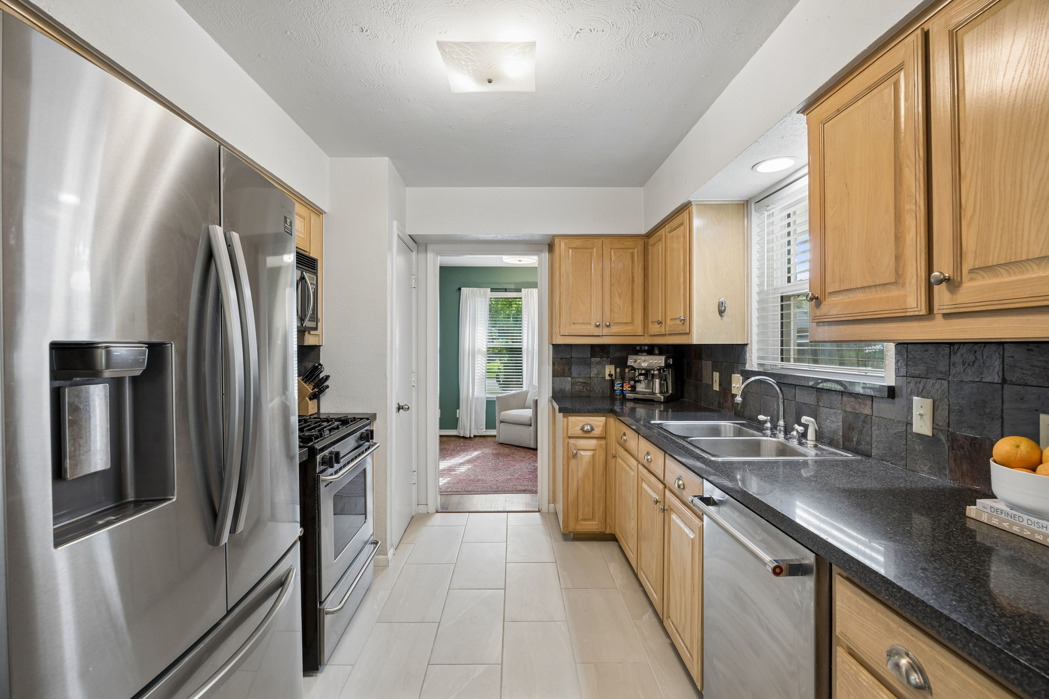 9124 Leaside Drive