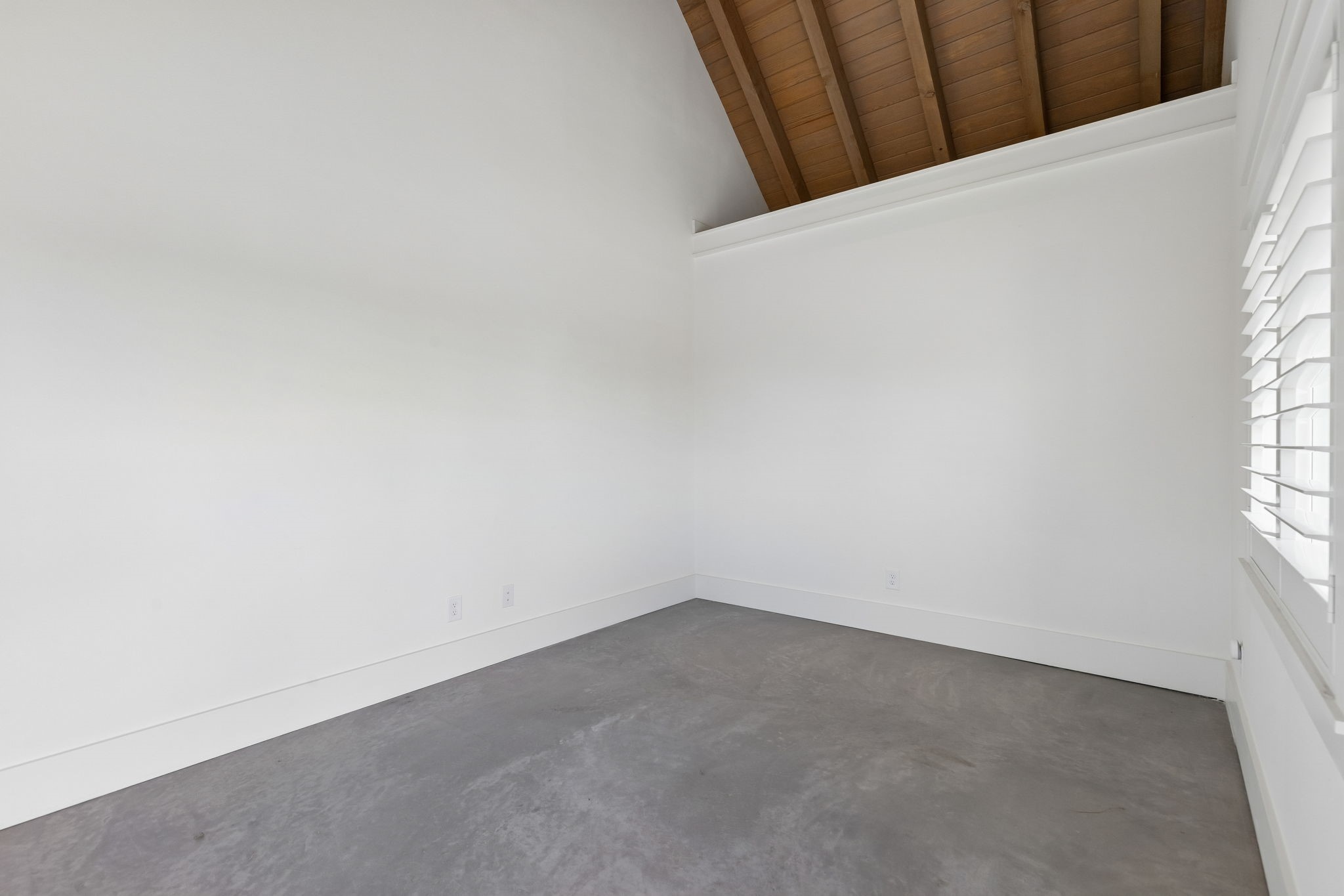 425 Crown Ridge Court