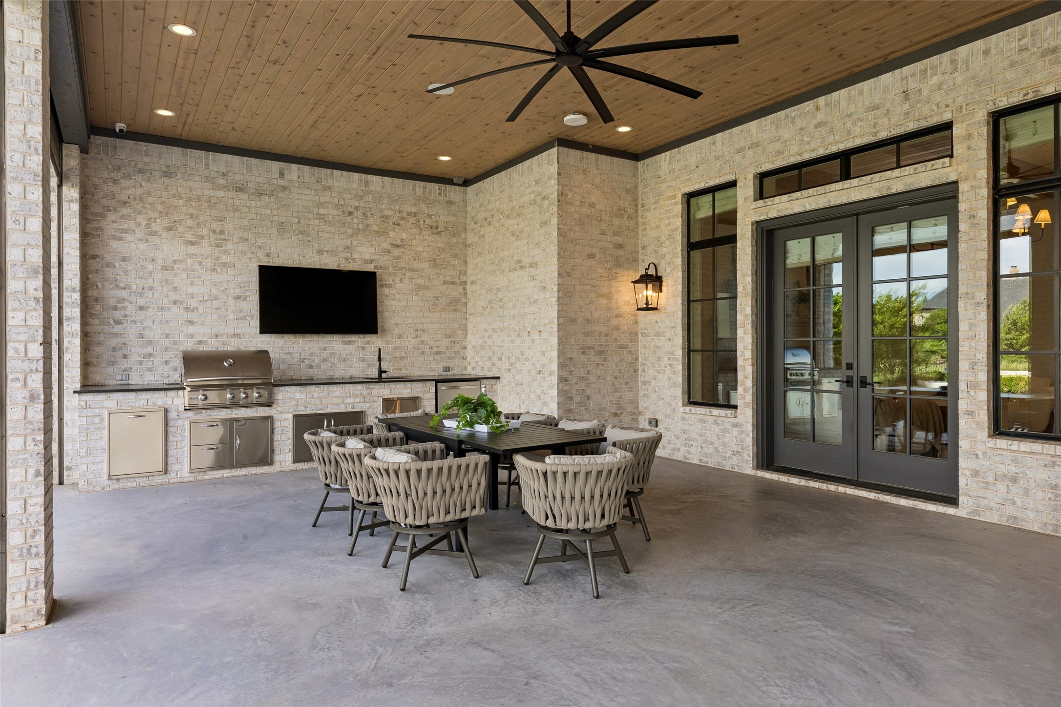 425 Crown Ridge Court