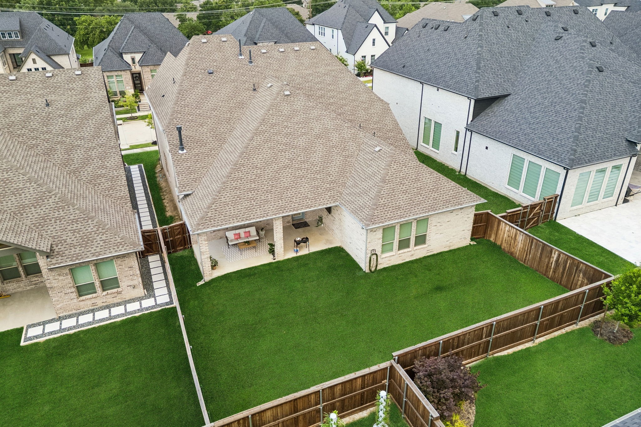 2560 Hampstead Lane