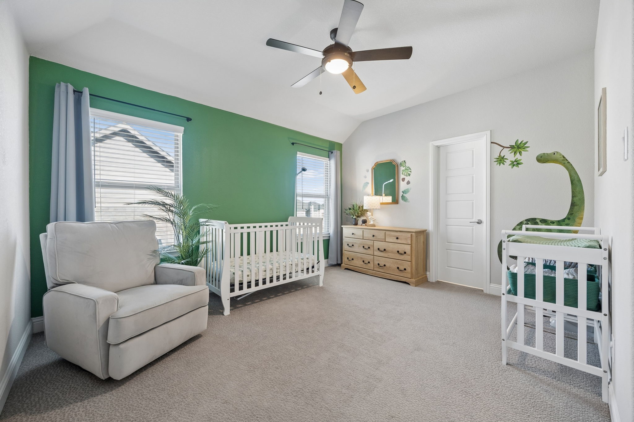 2270 English Ivy Road