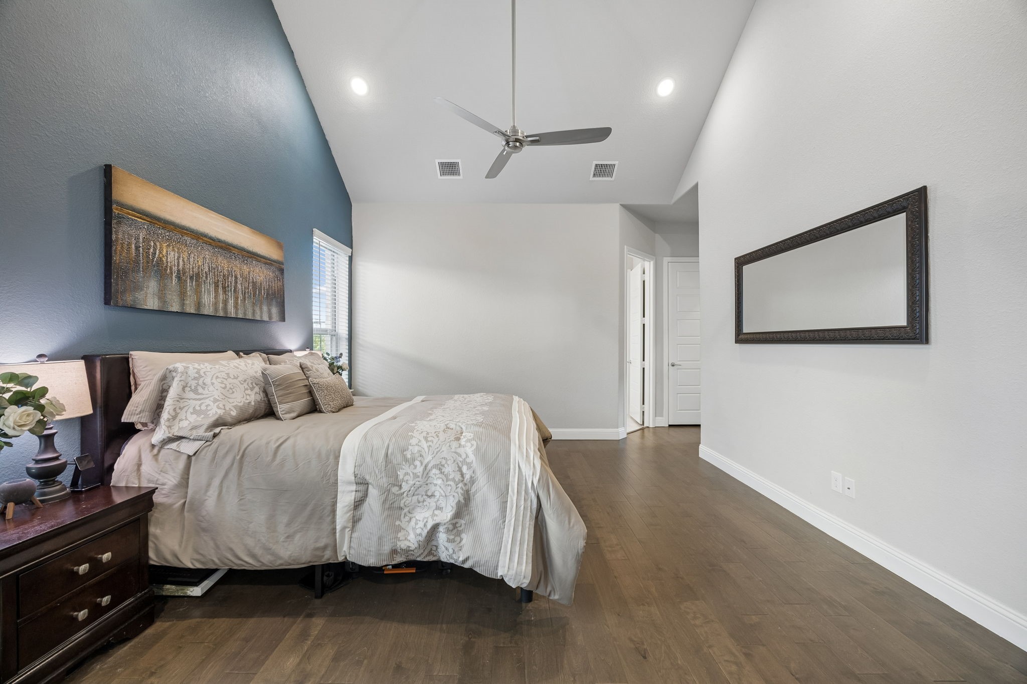 2270 English Ivy Road