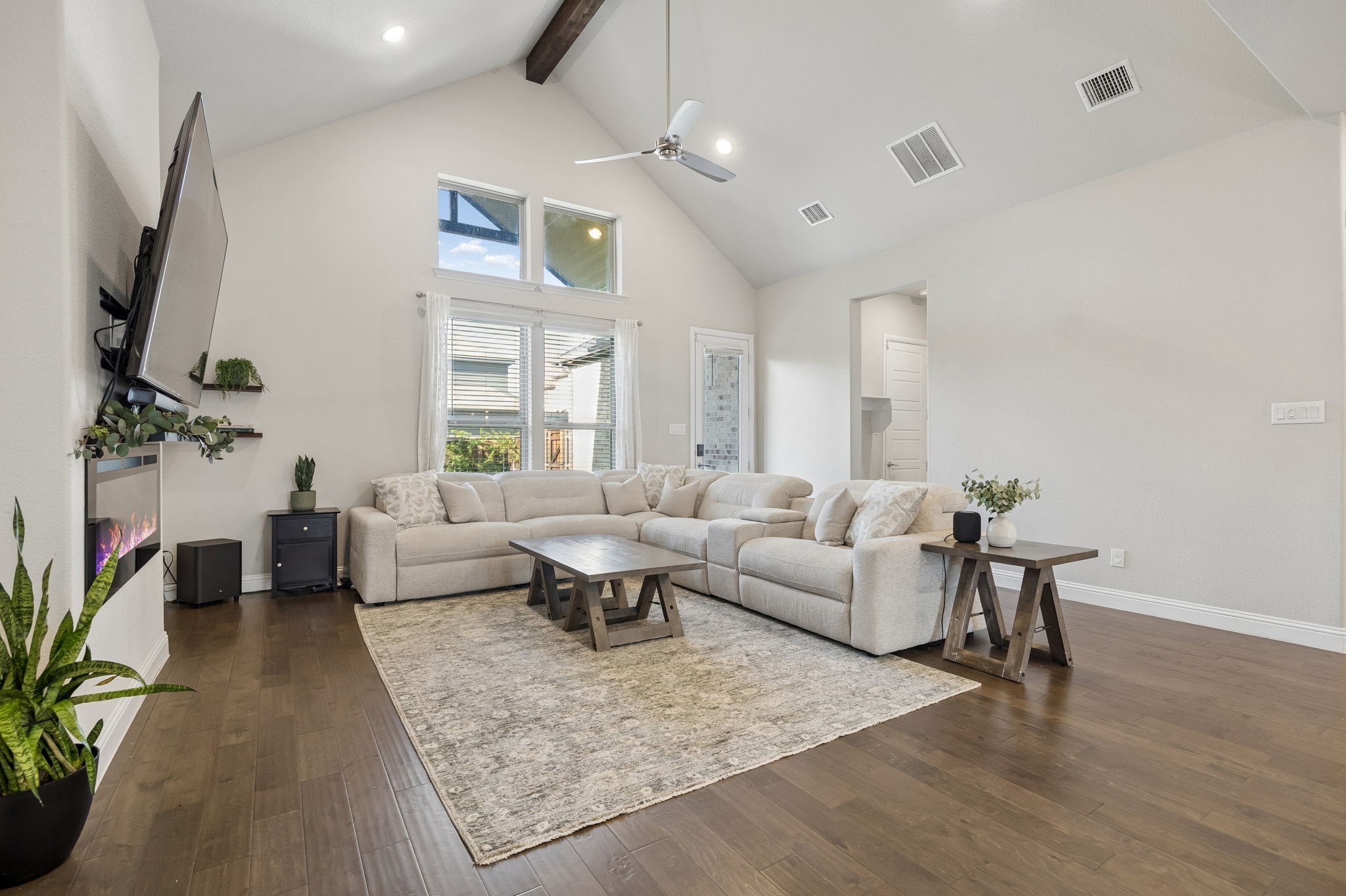 2270 English Ivy Road