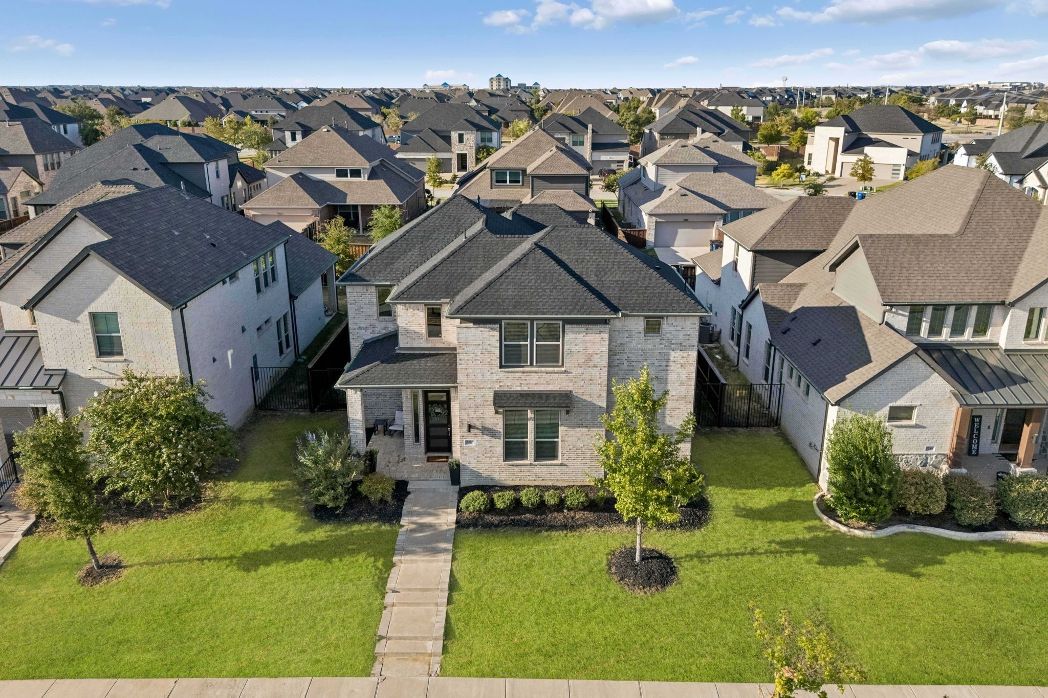 2270 English Ivy Road