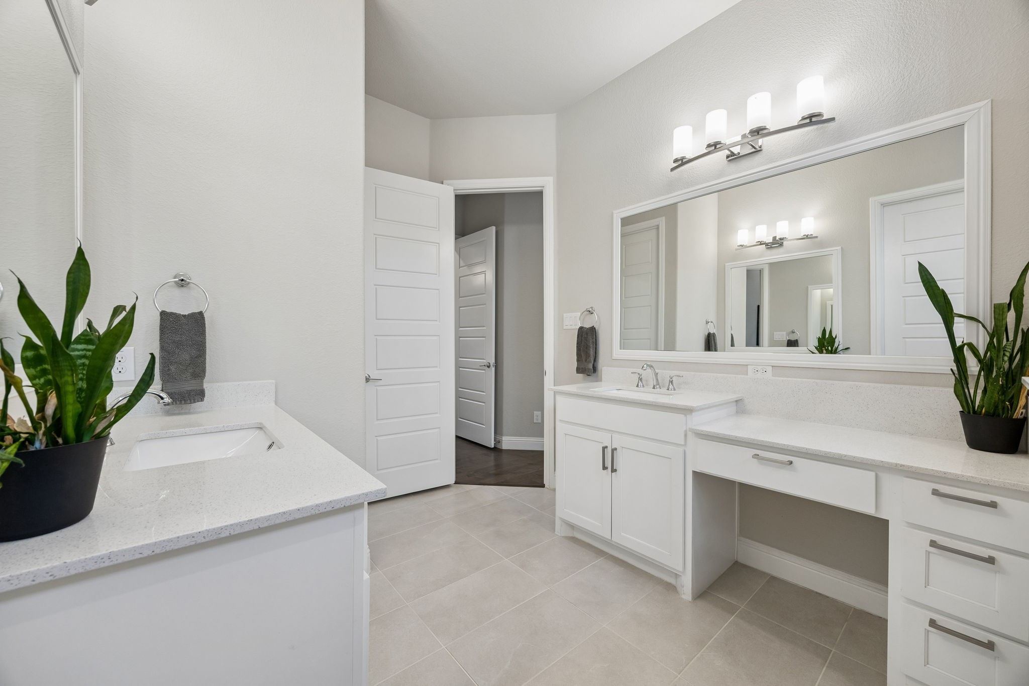 2270 English Ivy Road