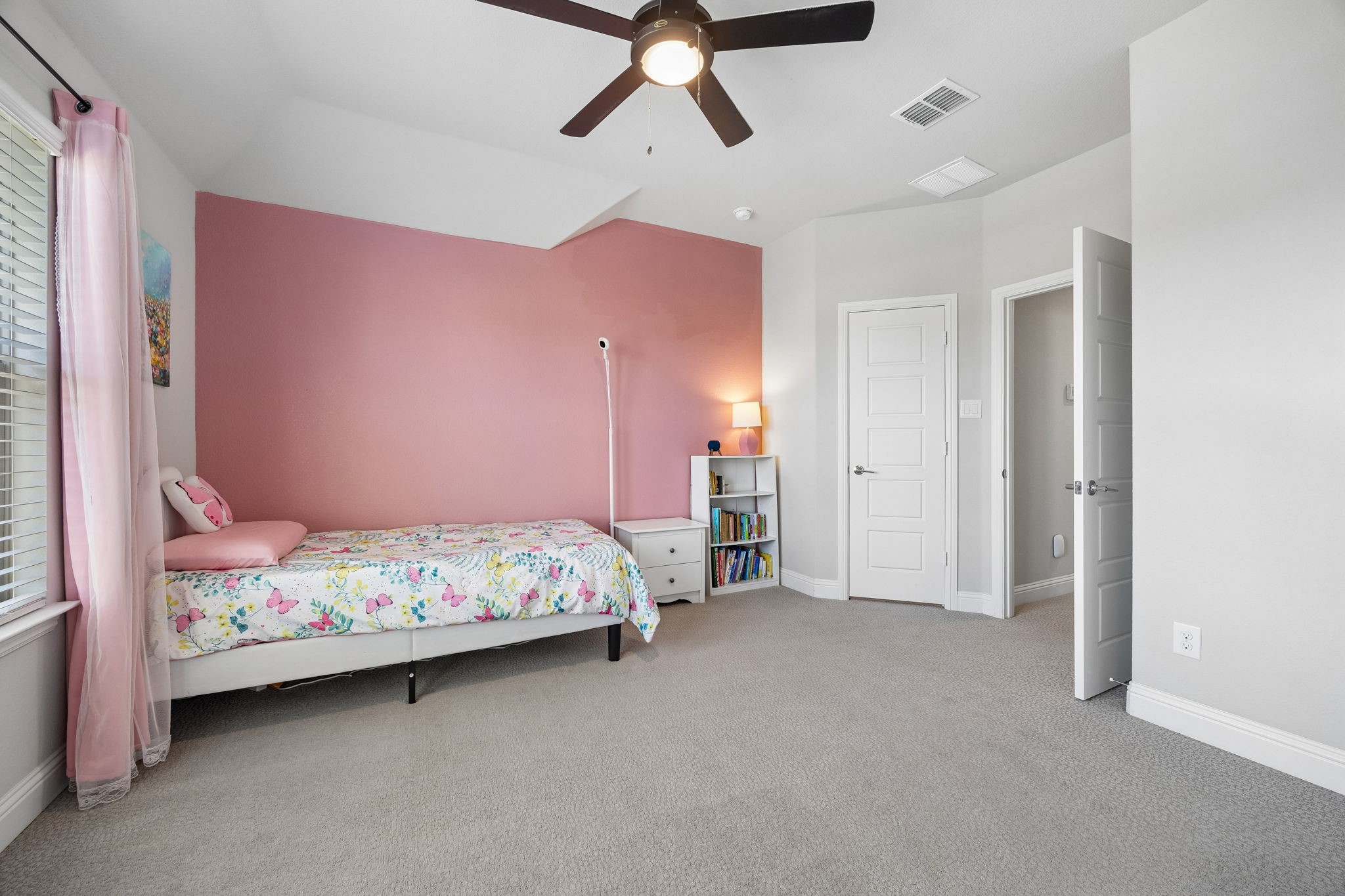 2270 English Ivy Road