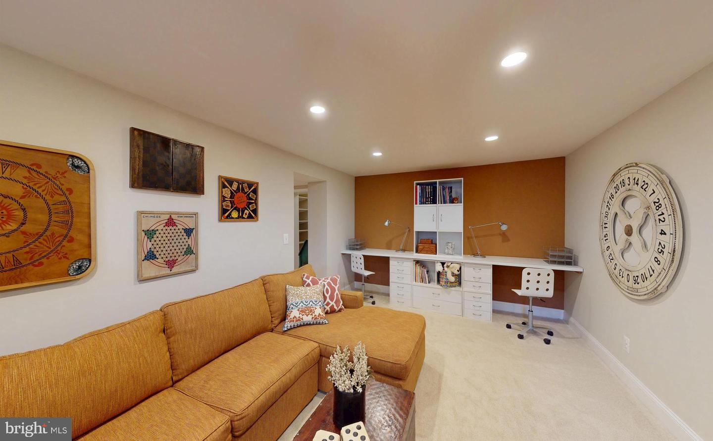10513 Cedar Ave