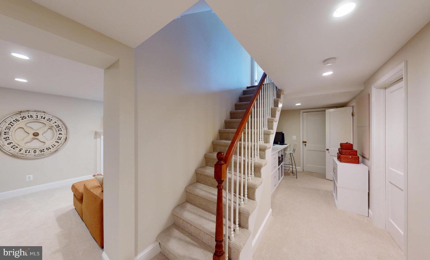 10513 Cedar Ave
