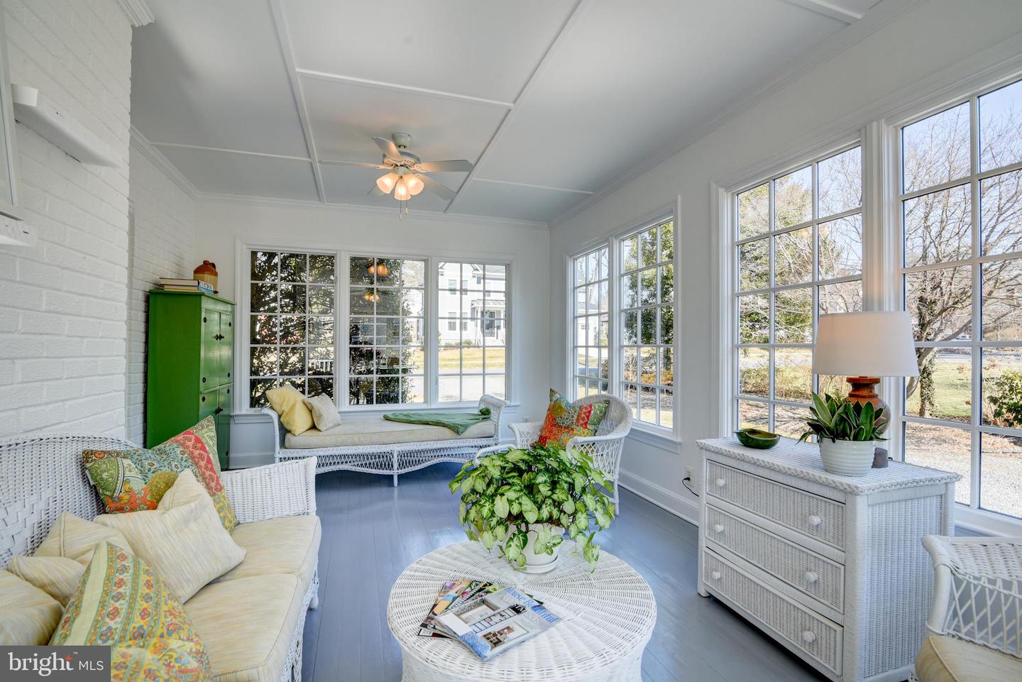 10513 Cedar Ave