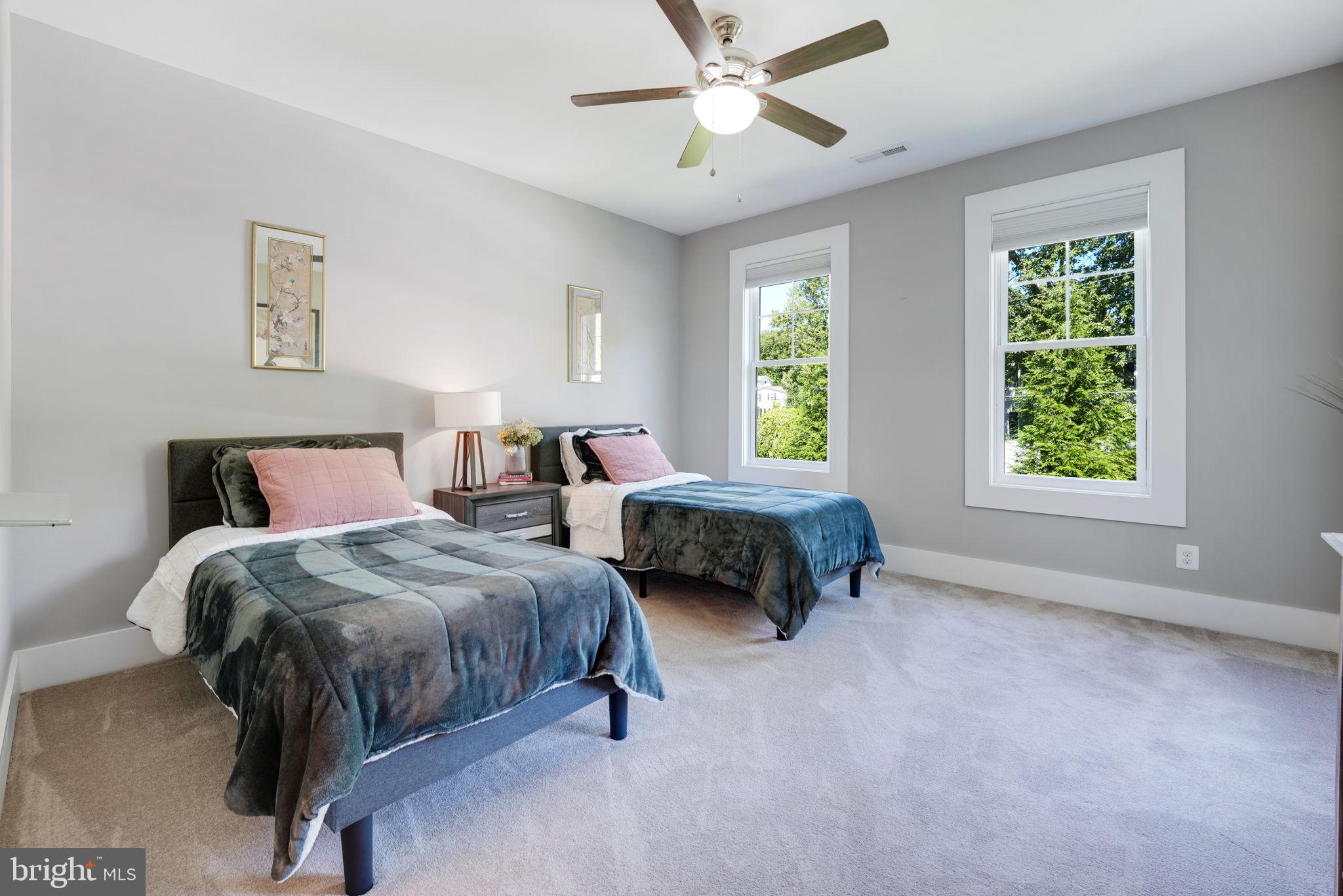 303 TAPAWINGO ROAD SE