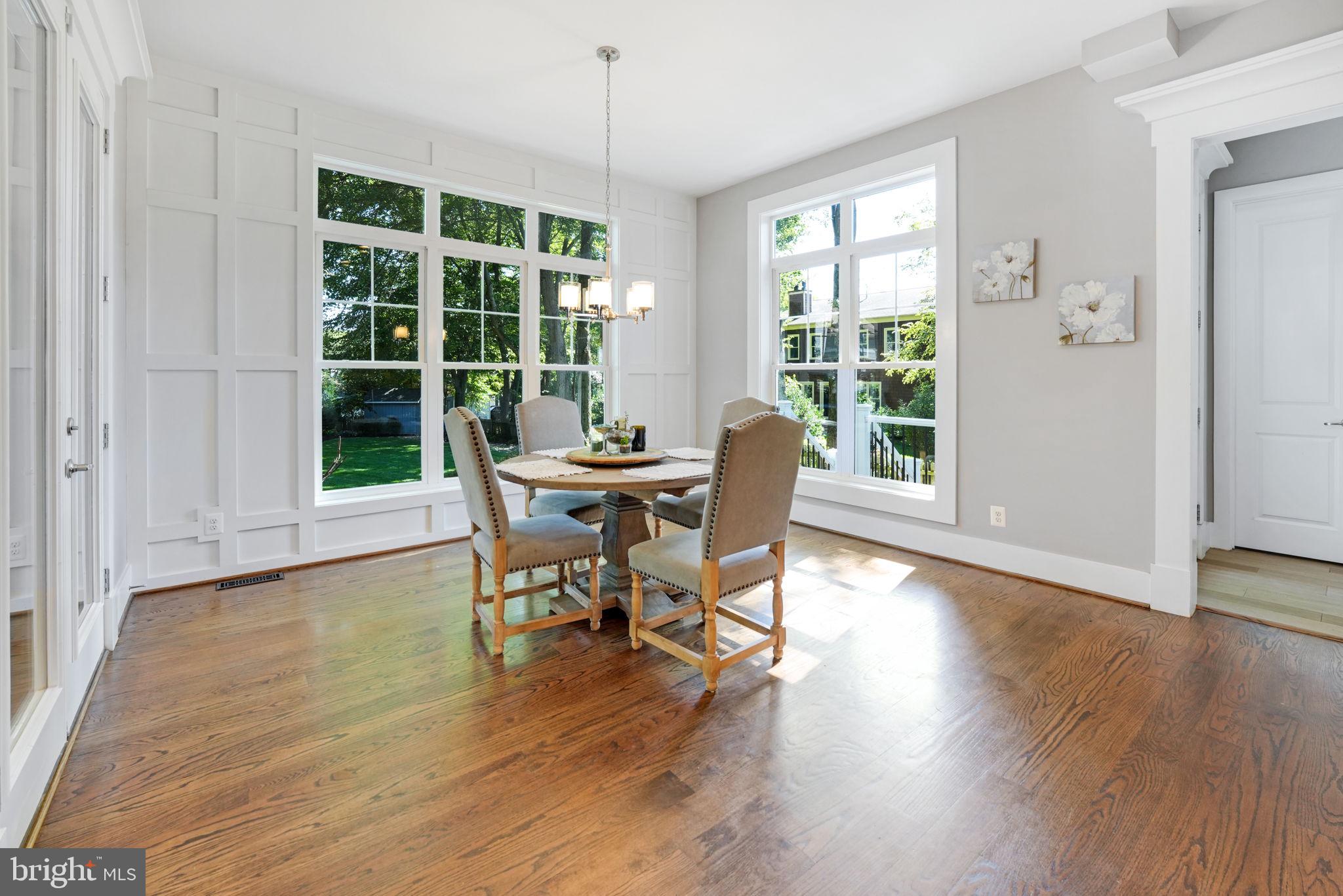 303 TAPAWINGO ROAD SE