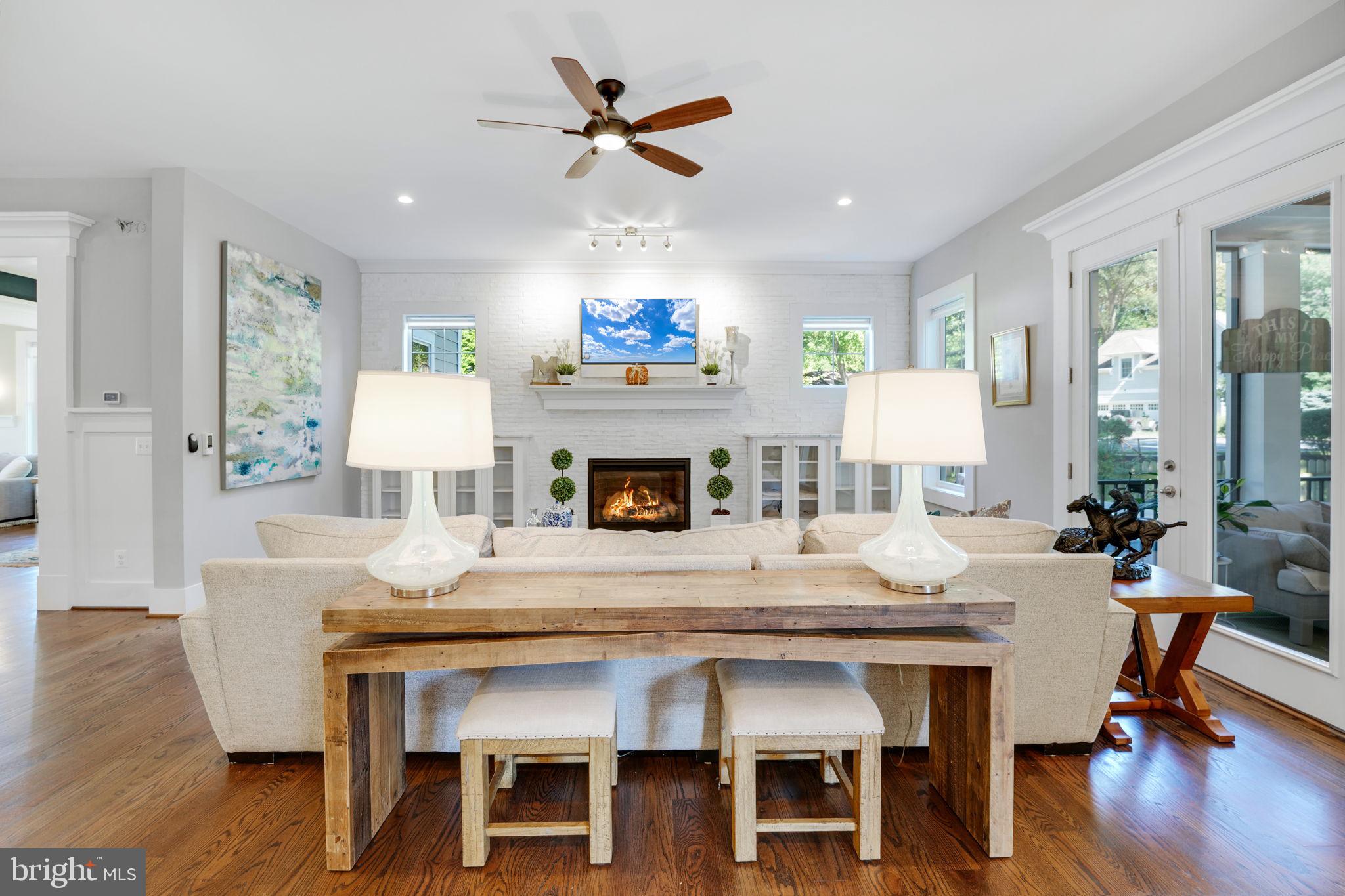 303 TAPAWINGO ROAD SE