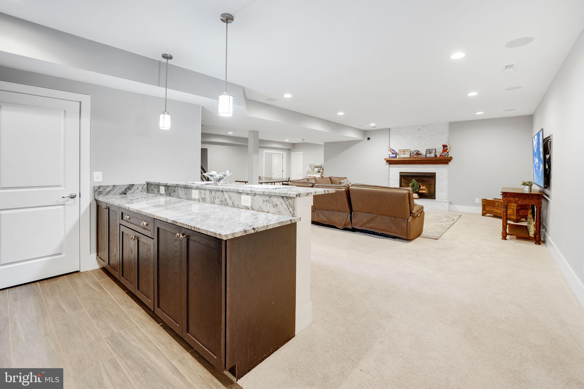303 TAPAWINGO ROAD SE