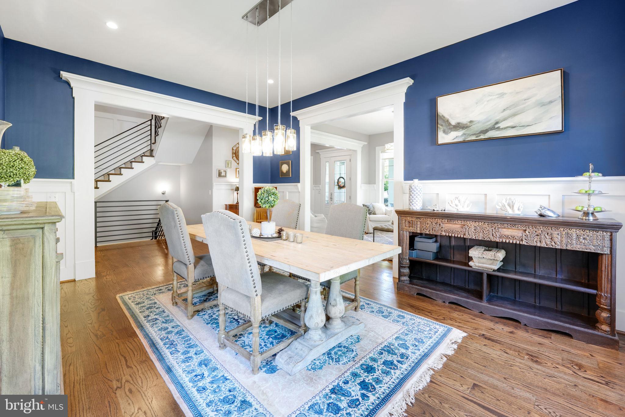 303 TAPAWINGO ROAD SE