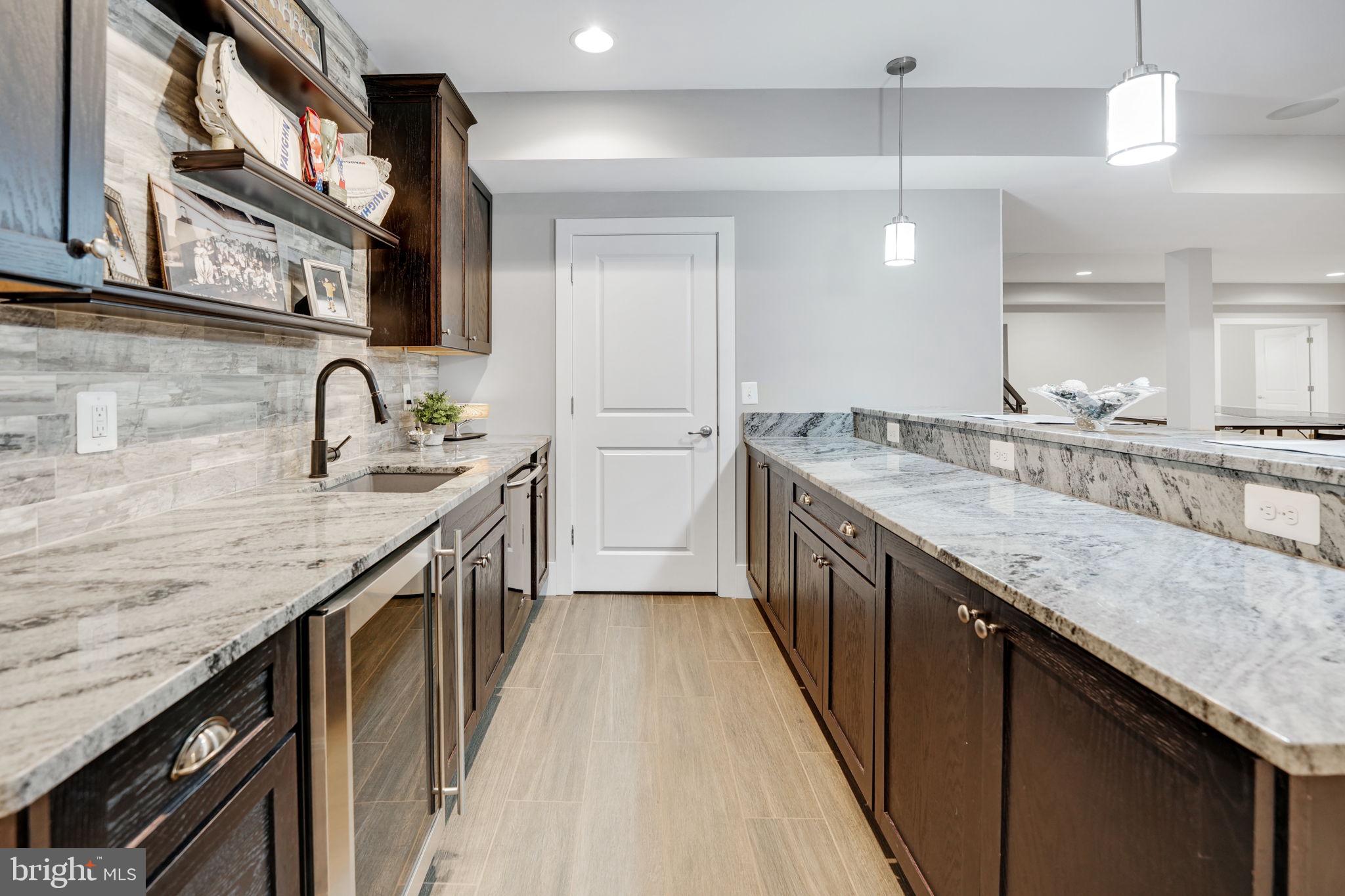 303 TAPAWINGO ROAD SE