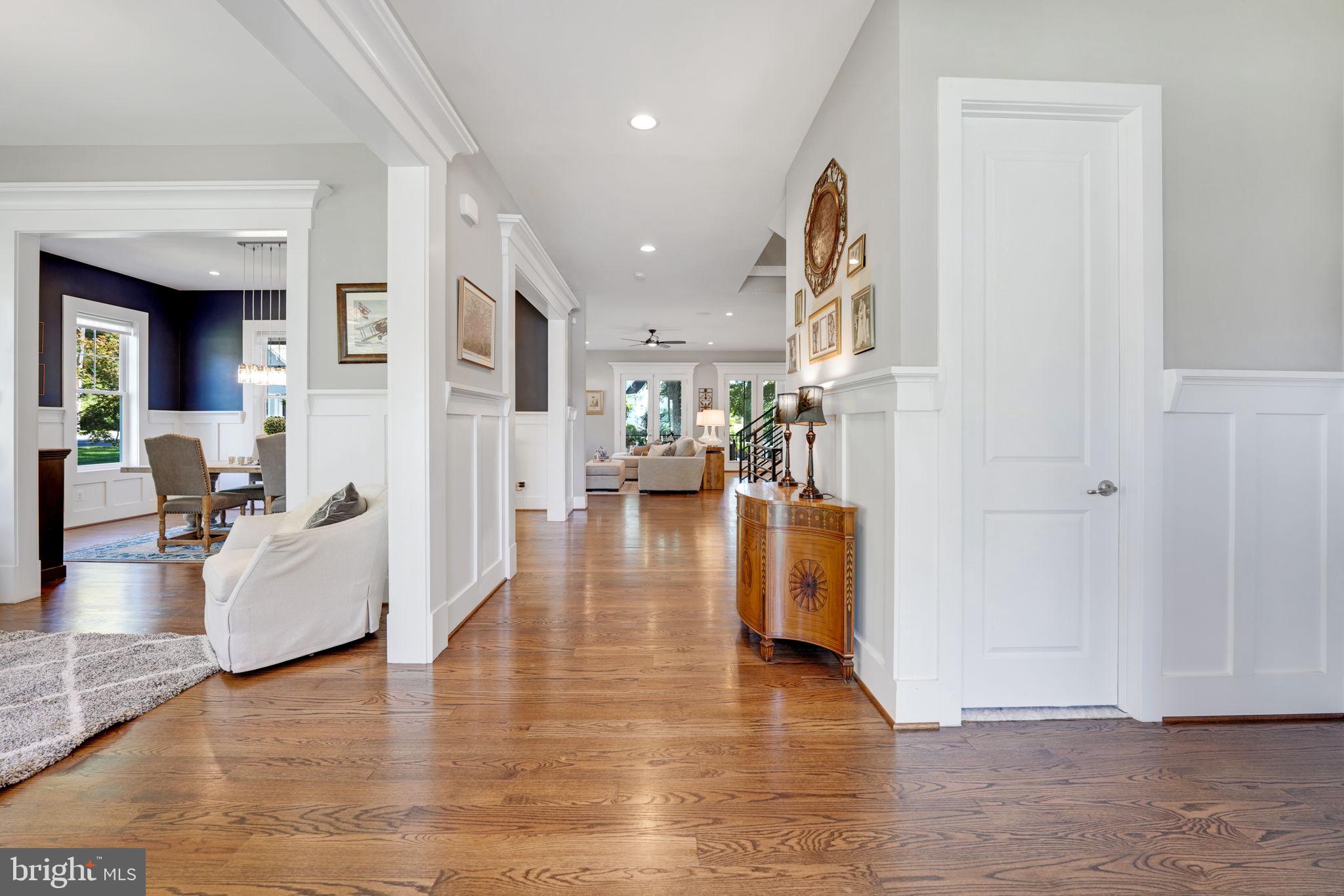 303 TAPAWINGO ROAD SE