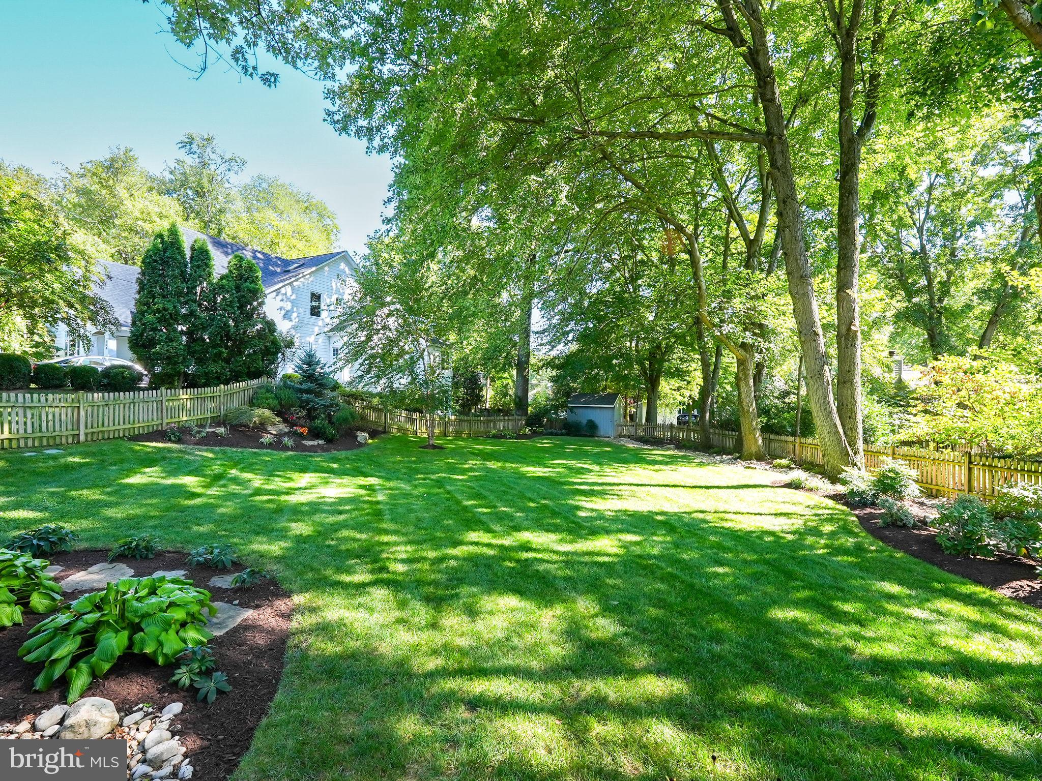 303 TAPAWINGO ROAD SE