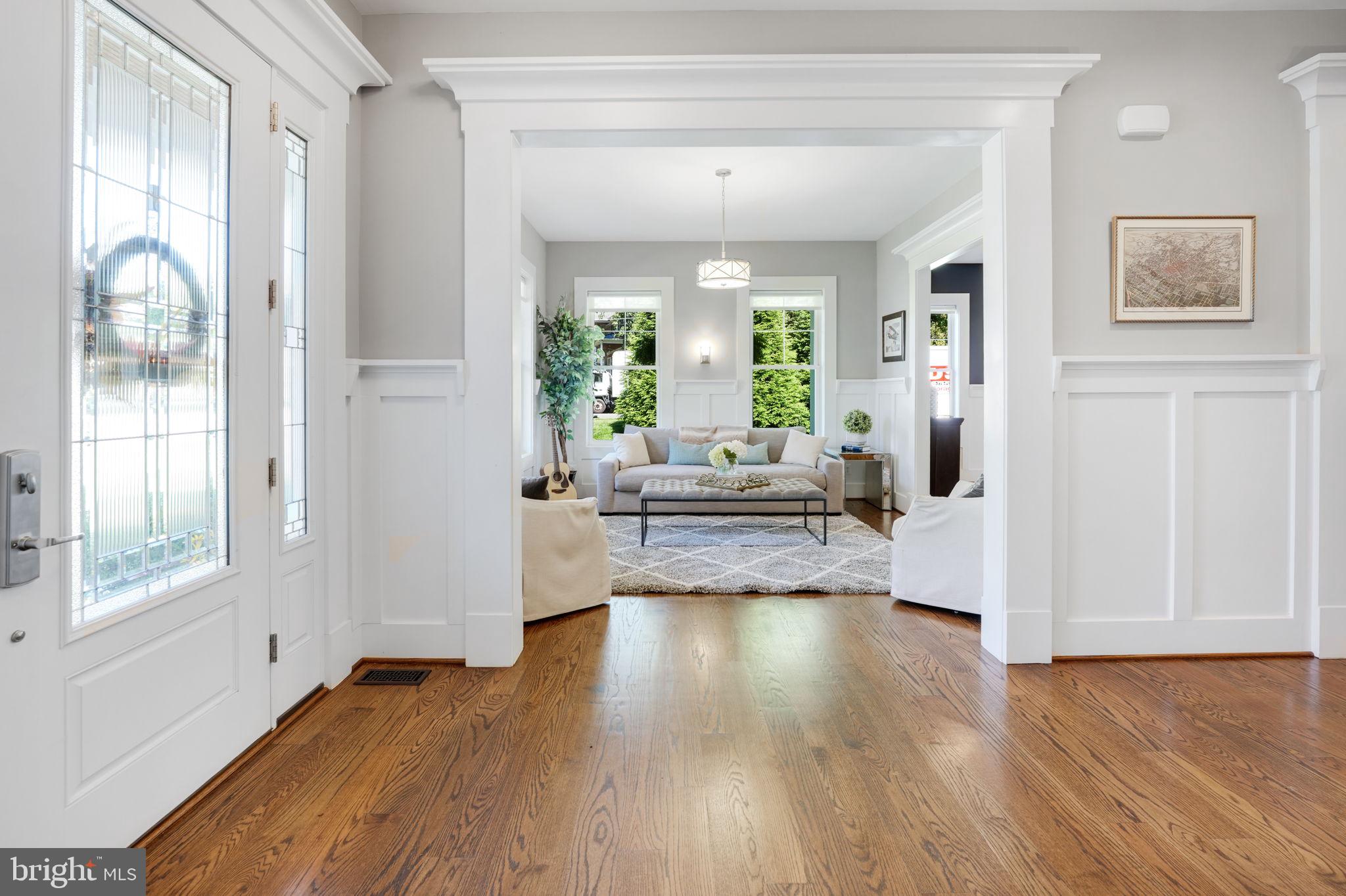 303 TAPAWINGO ROAD SE